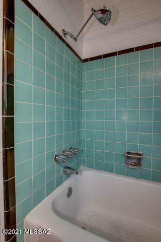 Lincoln Park - Residential Income
