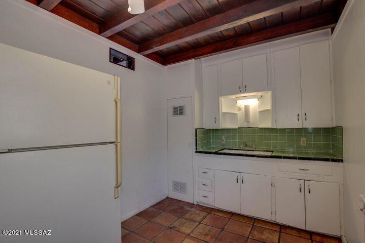 Lincoln Park - Residential Income
