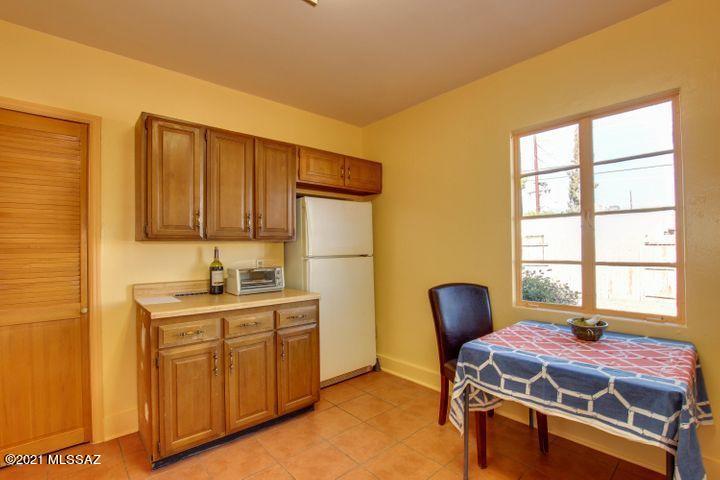 Lincoln Park - Residential Income