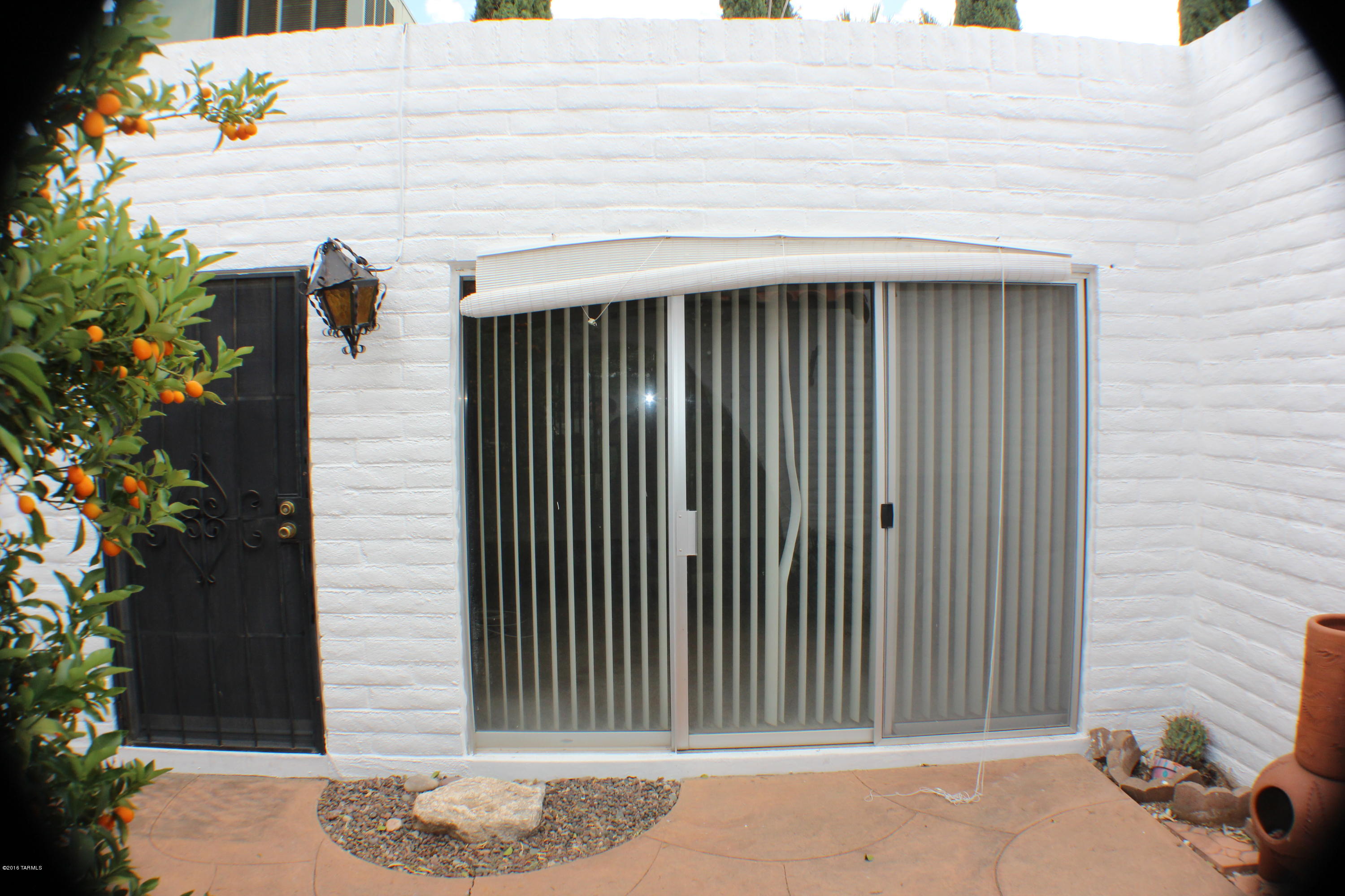 Las Lomitas (1) - Residential
