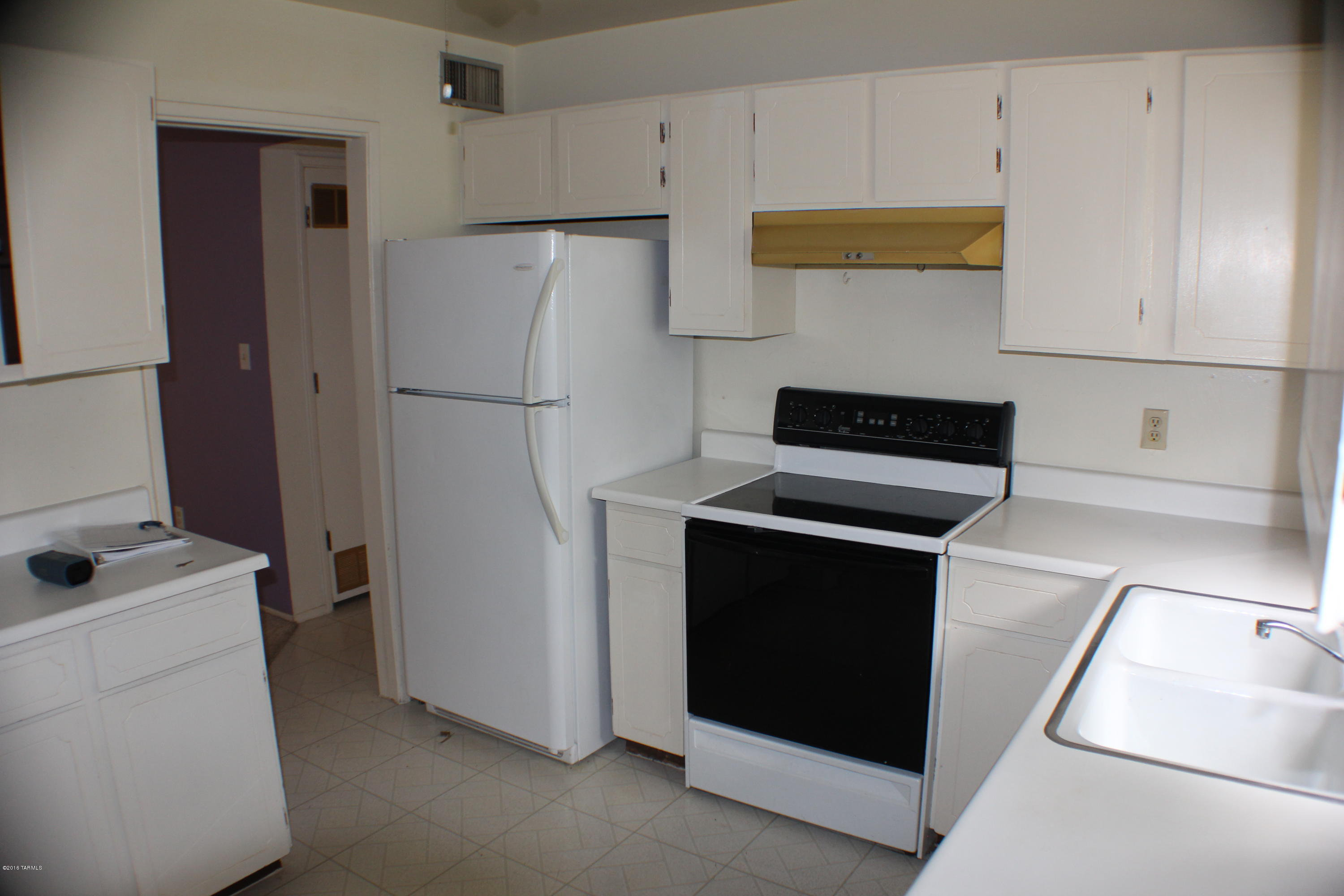 Las Lomitas (1) - Residential