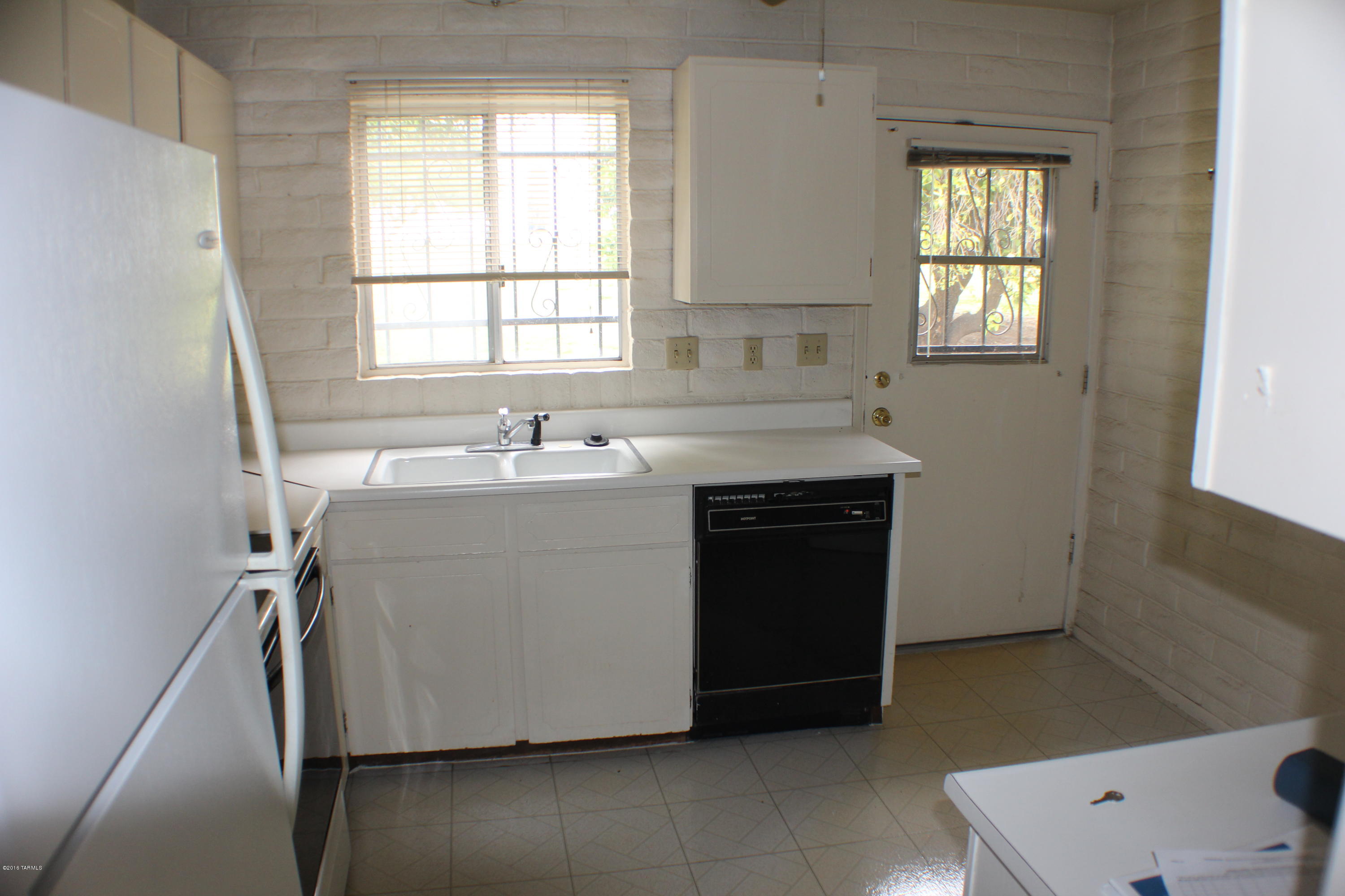 Las Lomitas (1) - Residential