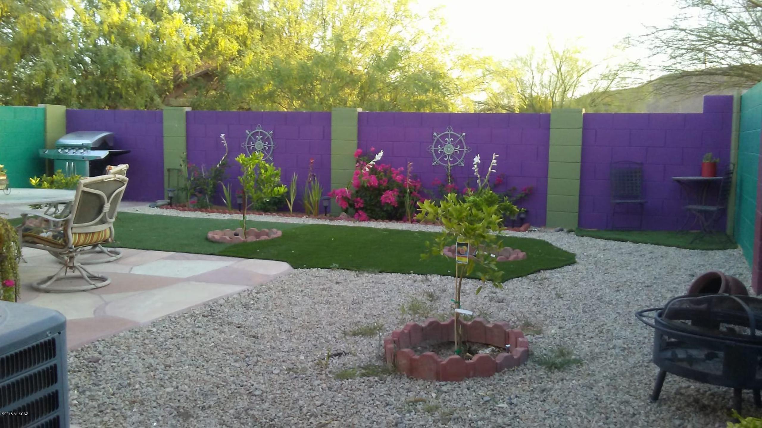 Tres Pueblos - Residential