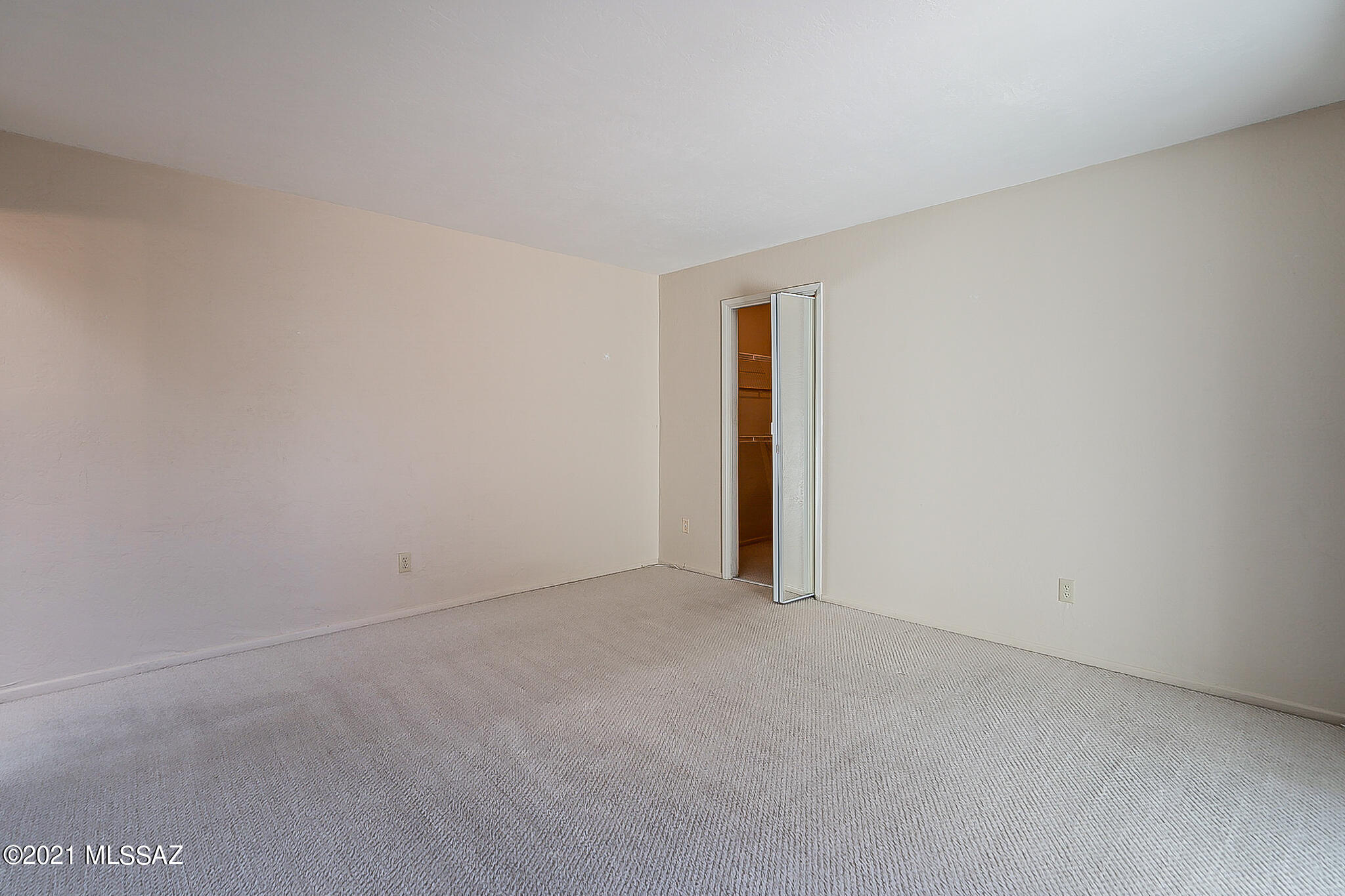 Las Solanas Blk 2 (1-49) - Residential