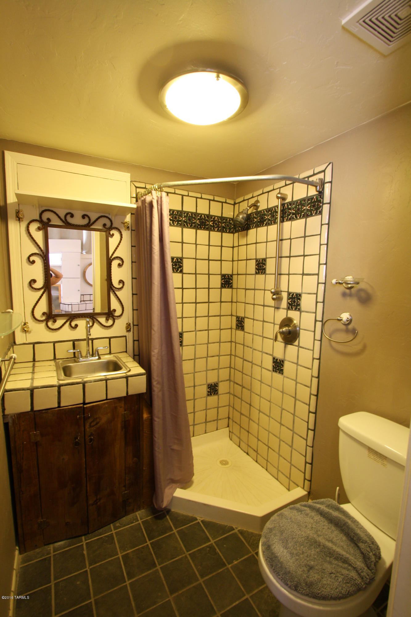 La Mirada (1-8) - Residential Lease