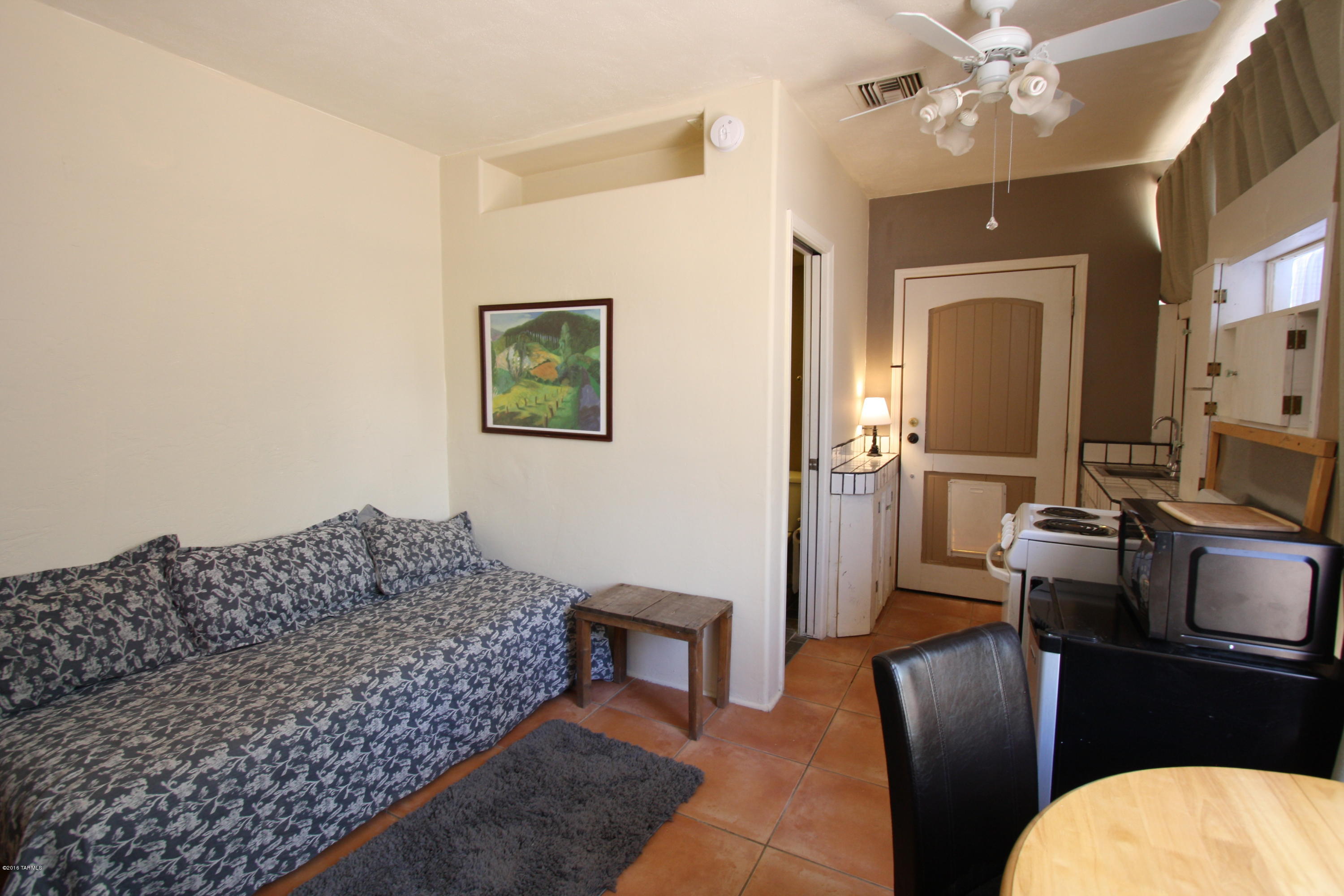 La Mirada (1-8) - Residential Lease