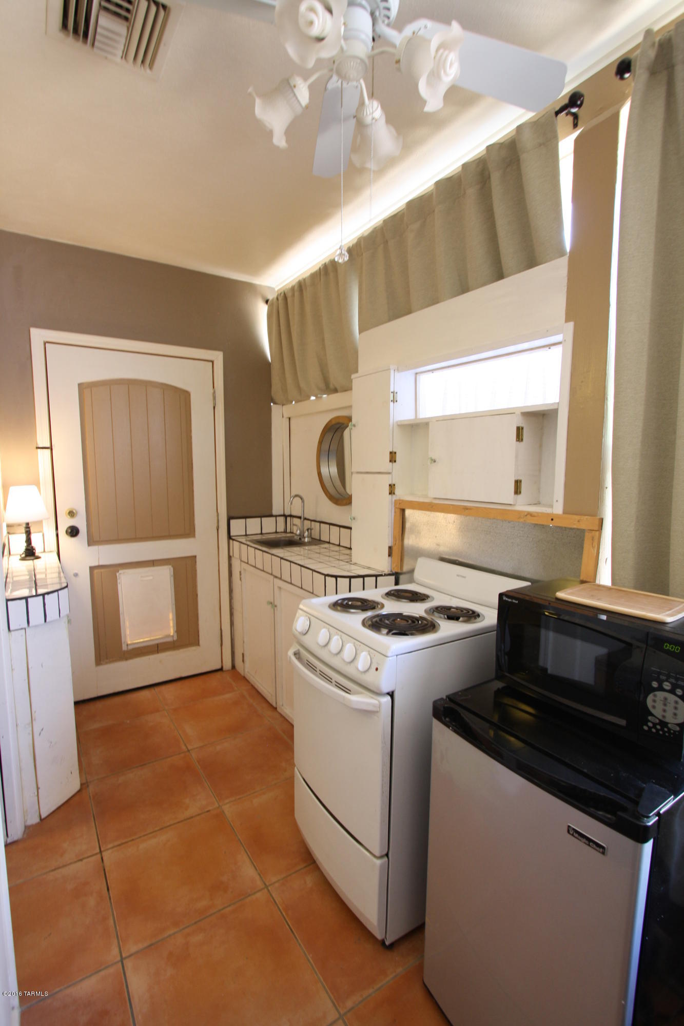 La Mirada (1-8) - Residential Lease