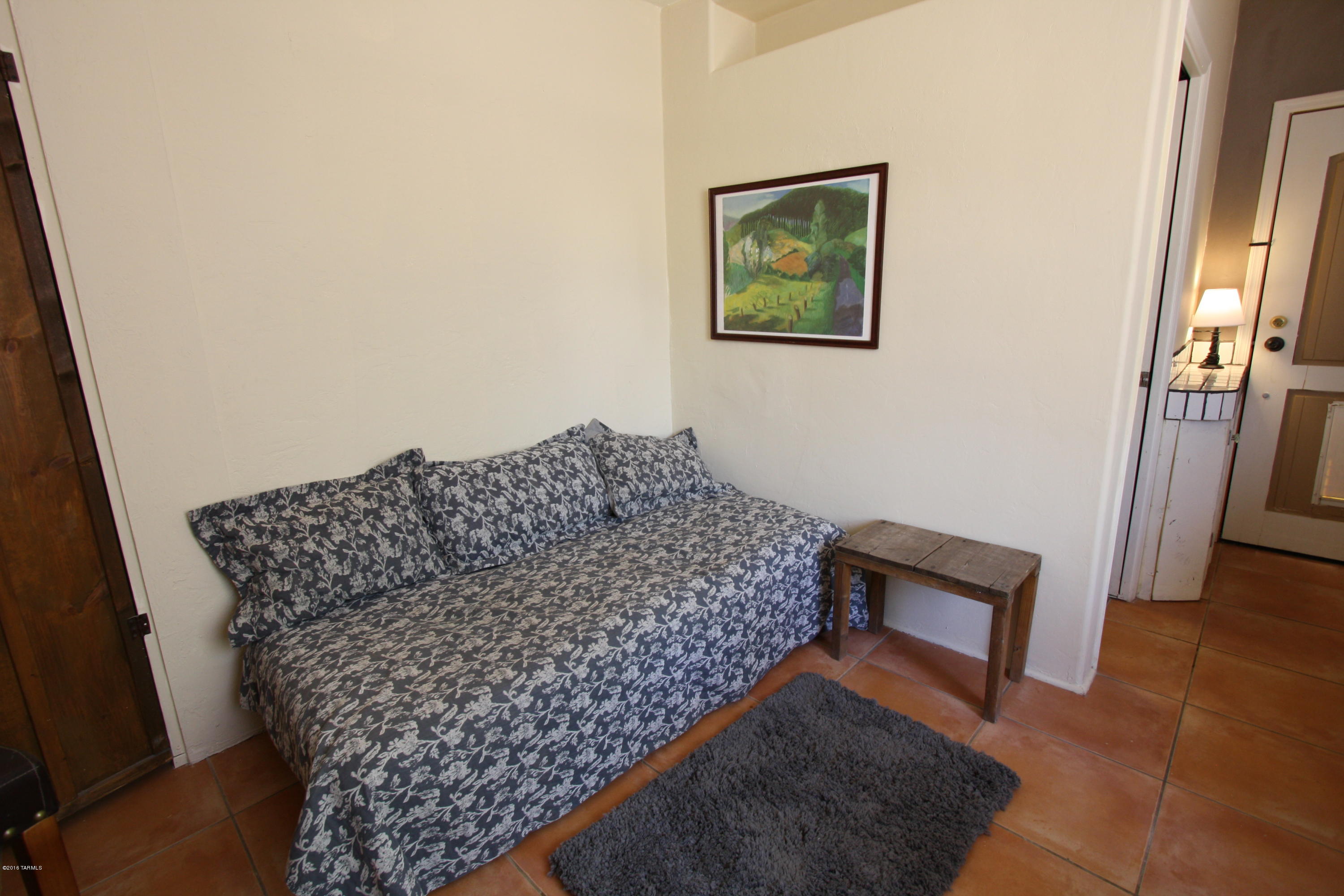 La Mirada (1-8) - Residential Lease
