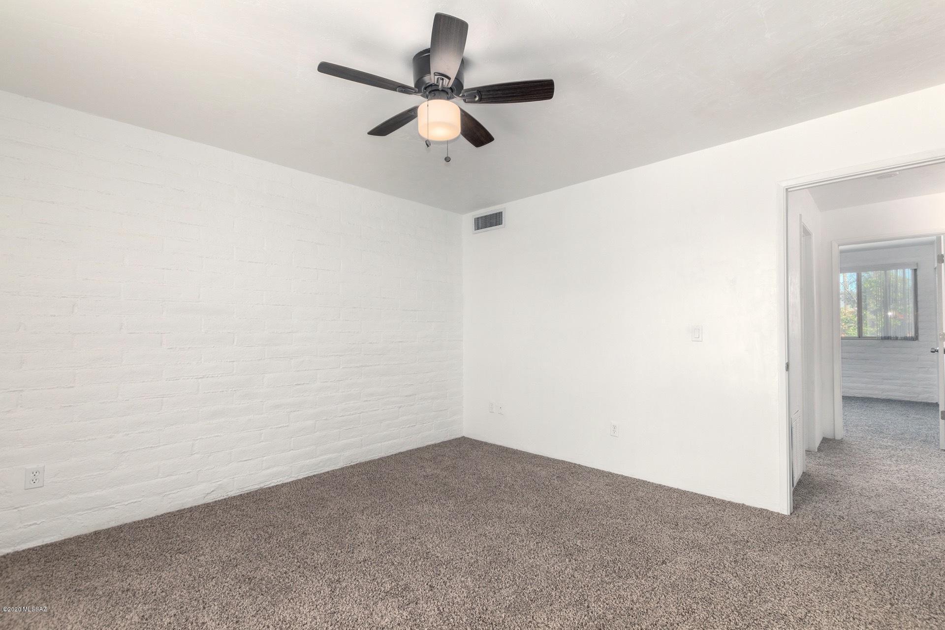 Tucson North Townhome Apts. - Residential