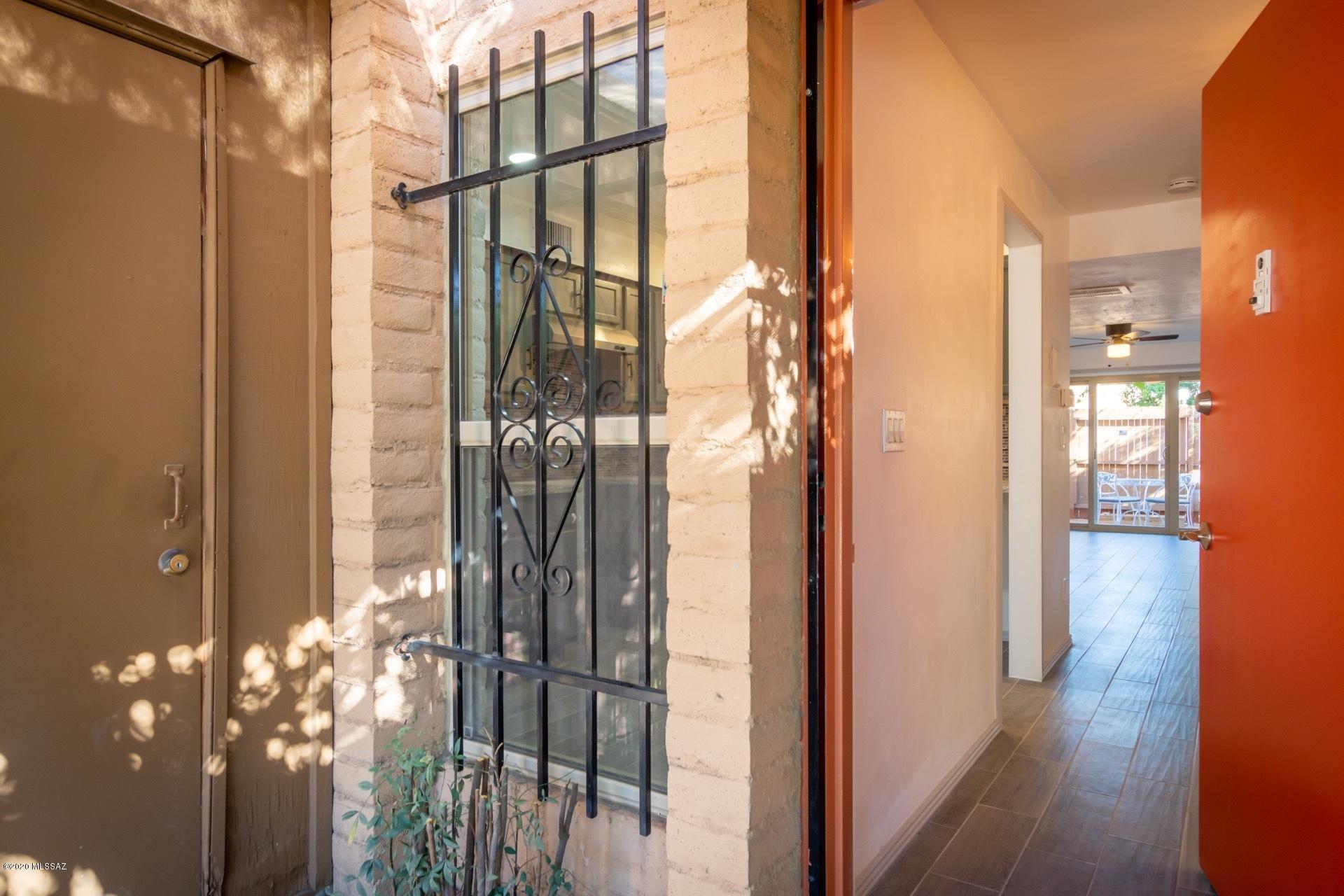 Tucson North Townhome Apts. - Residential