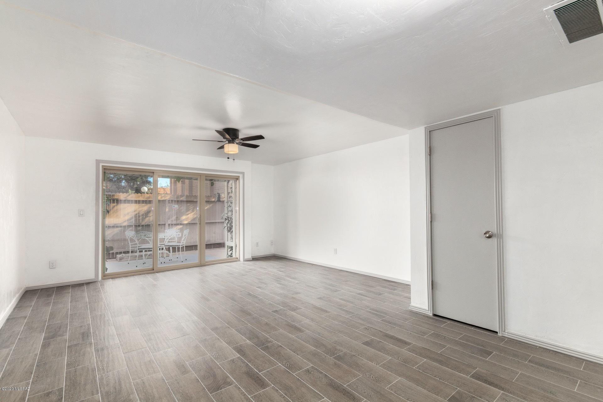 Tucson North Townhome Apts. - Residential