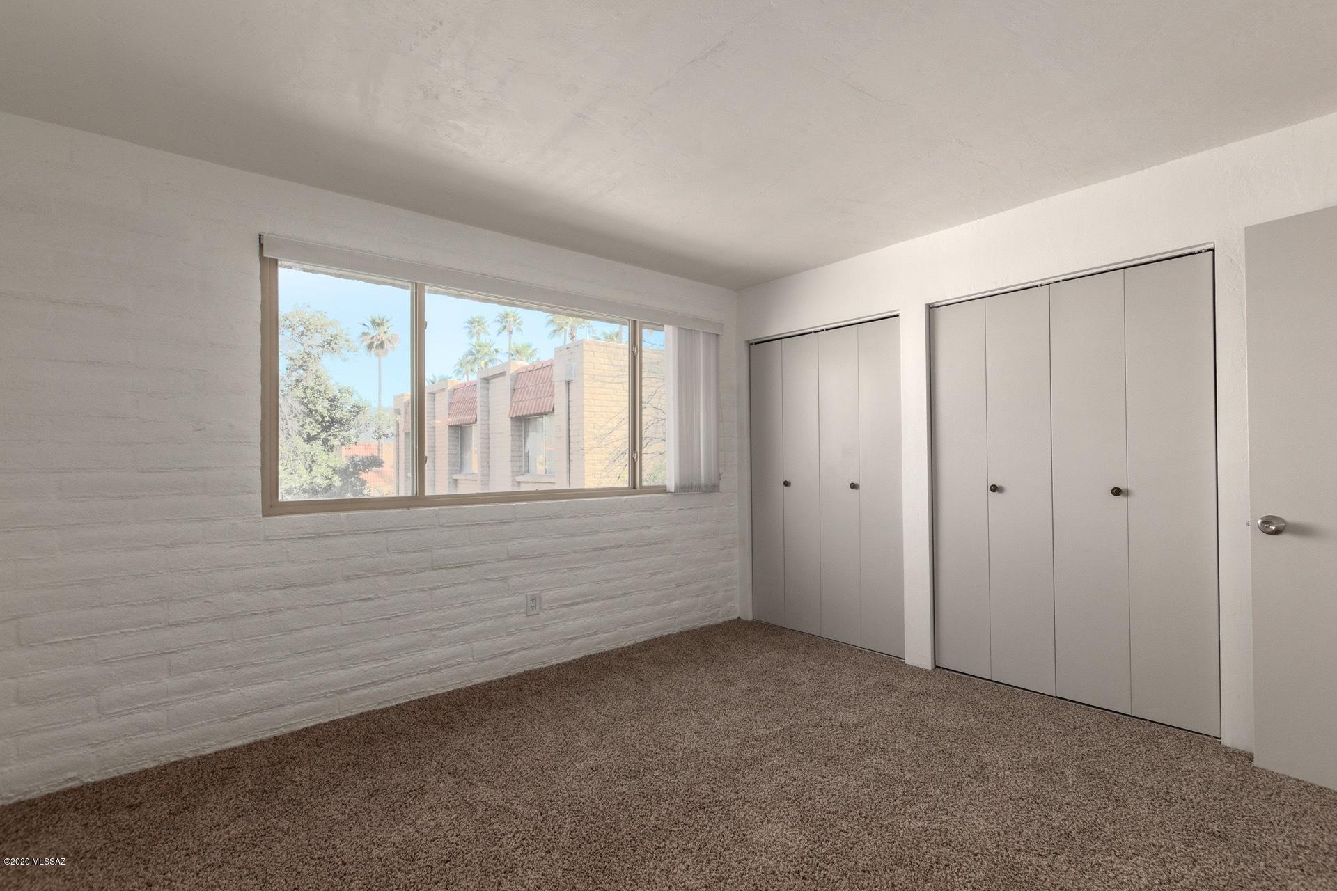 Tucson North Townhome Apts. - Residential