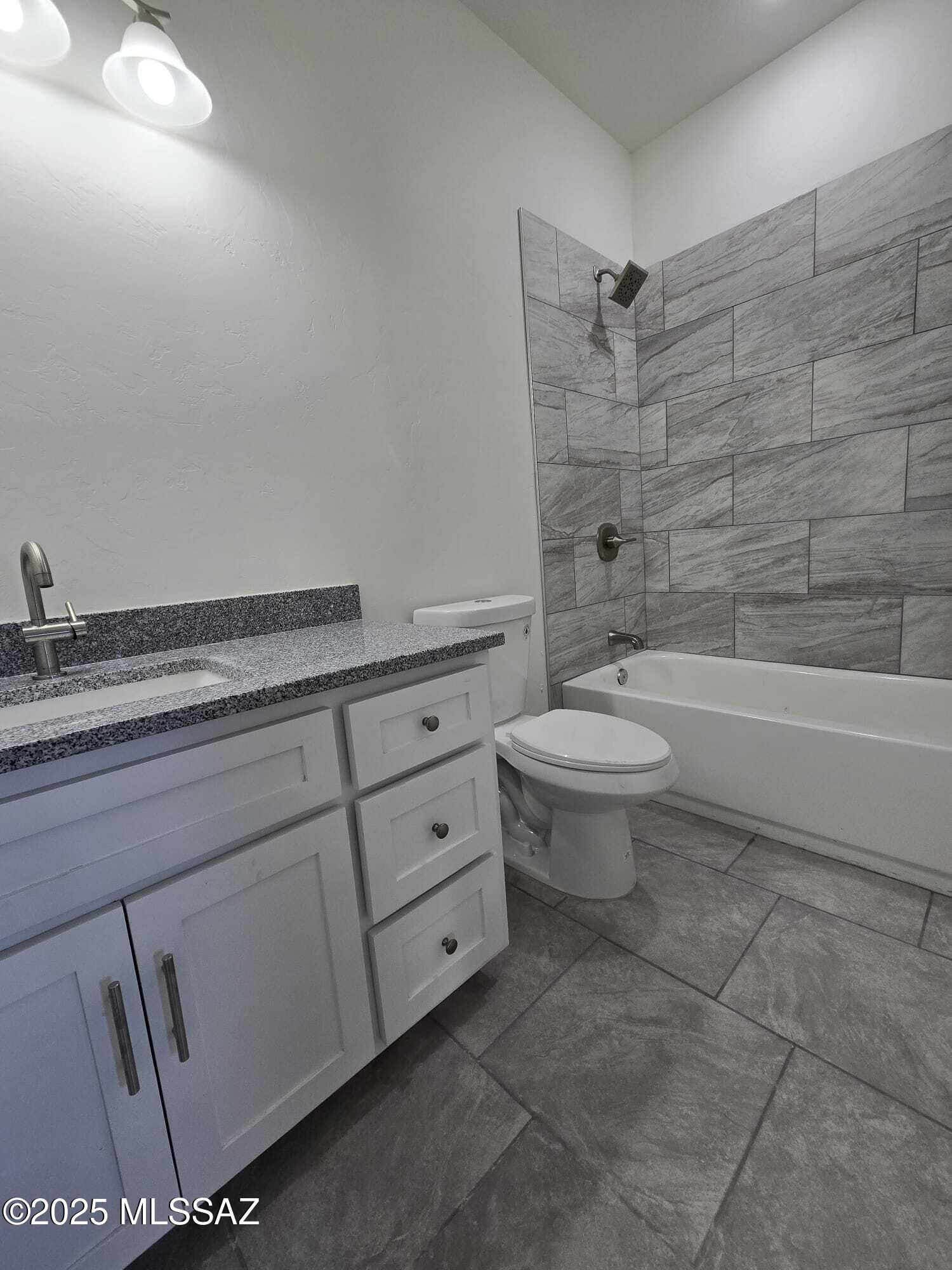 Rio Rico Ranchettes 11 - Residential Lease