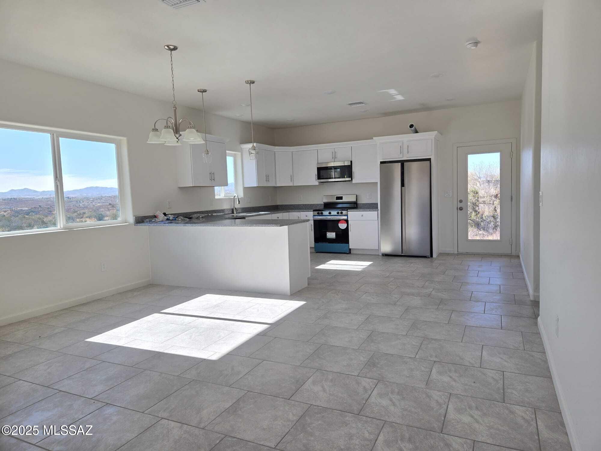 Rio Rico Ranchettes 11 - Residential Lease