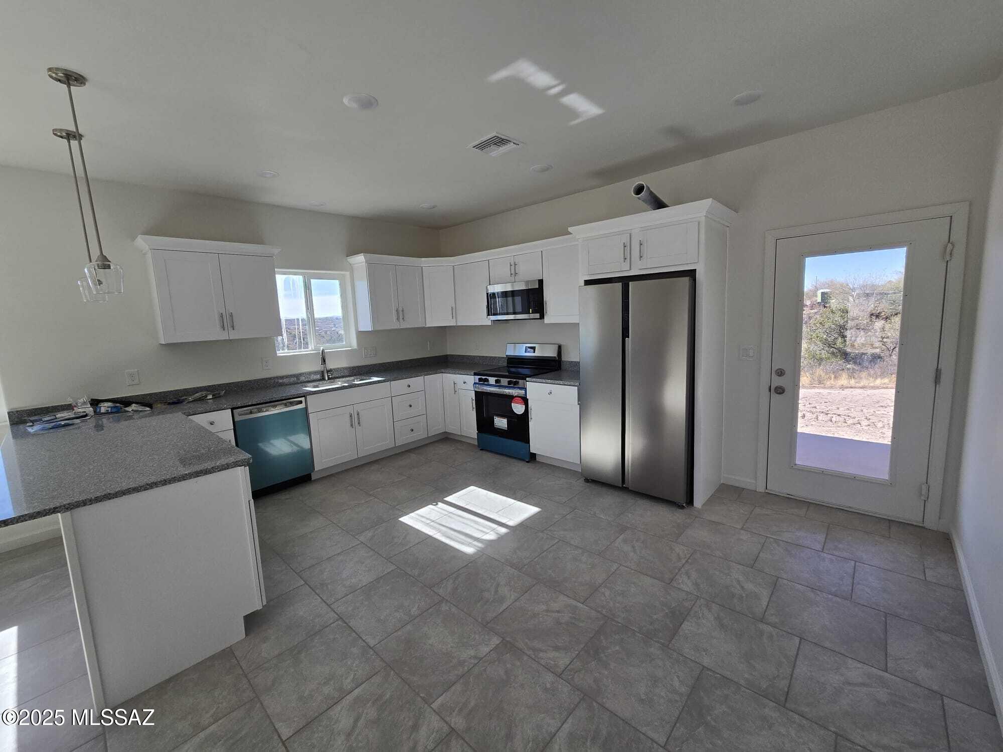 Rio Rico Ranchettes 11 - Residential Lease