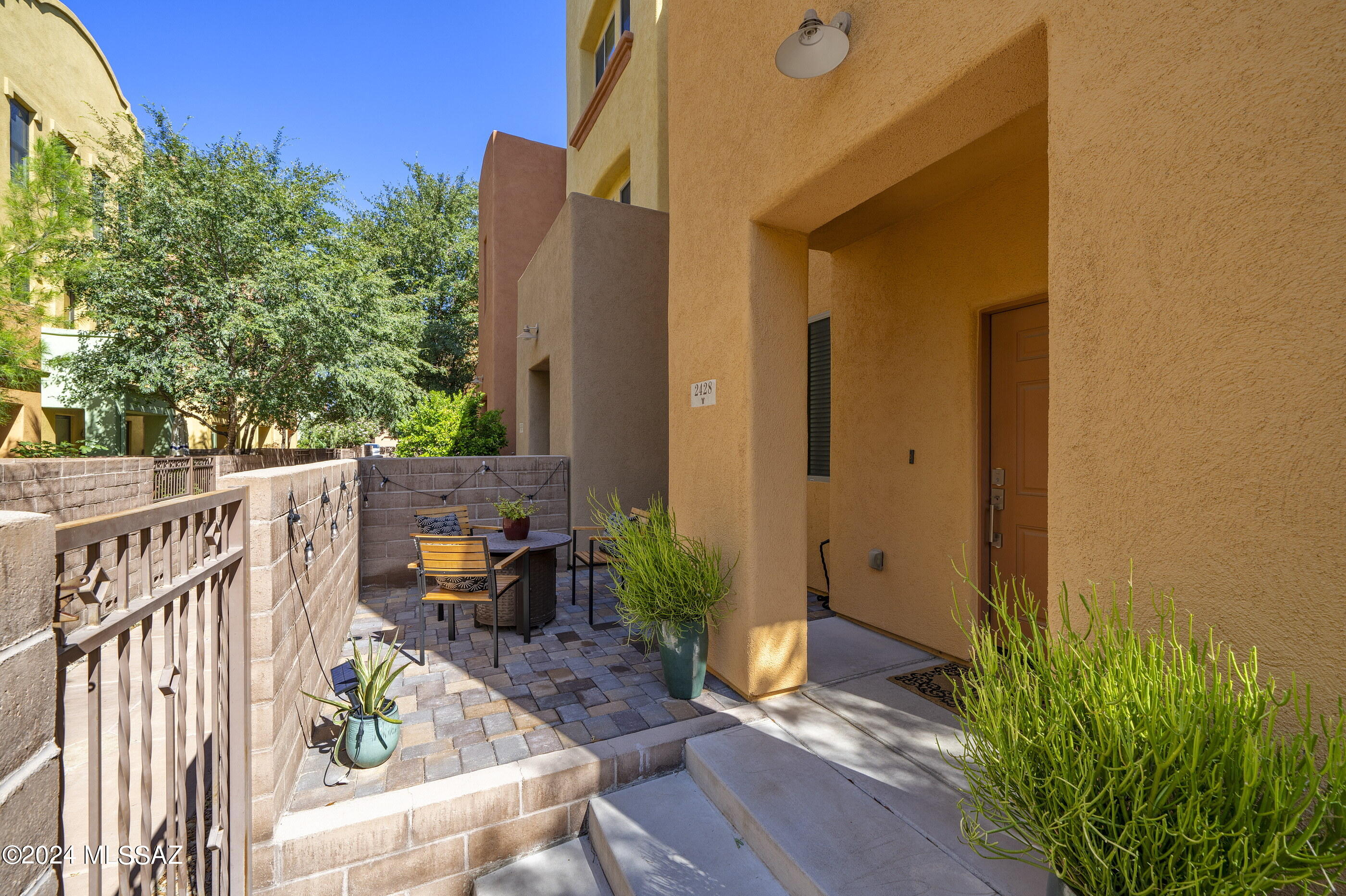 River Walk (1-140) - Residential
