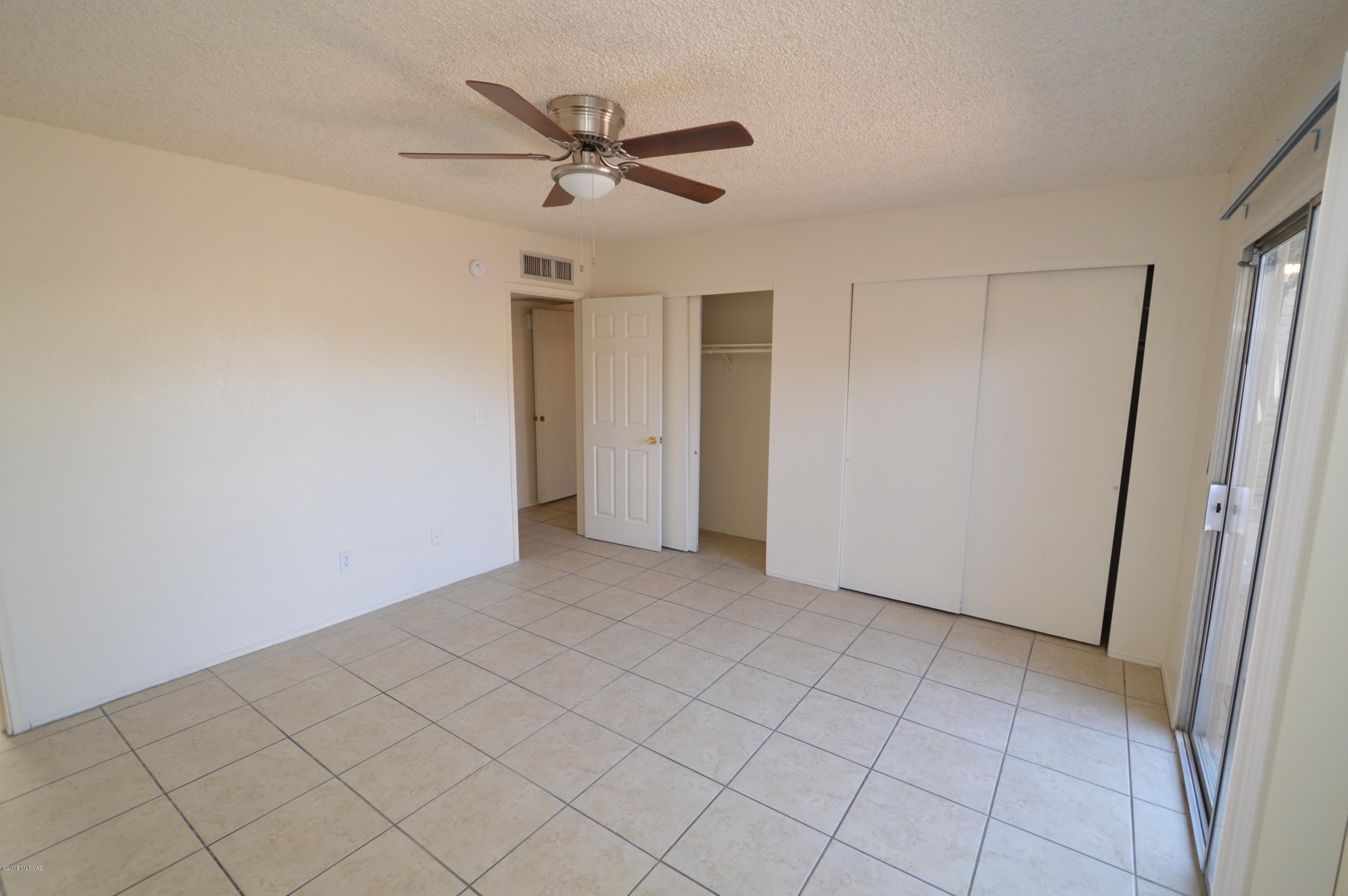 Pantano Park Townhouses - Residential Lease