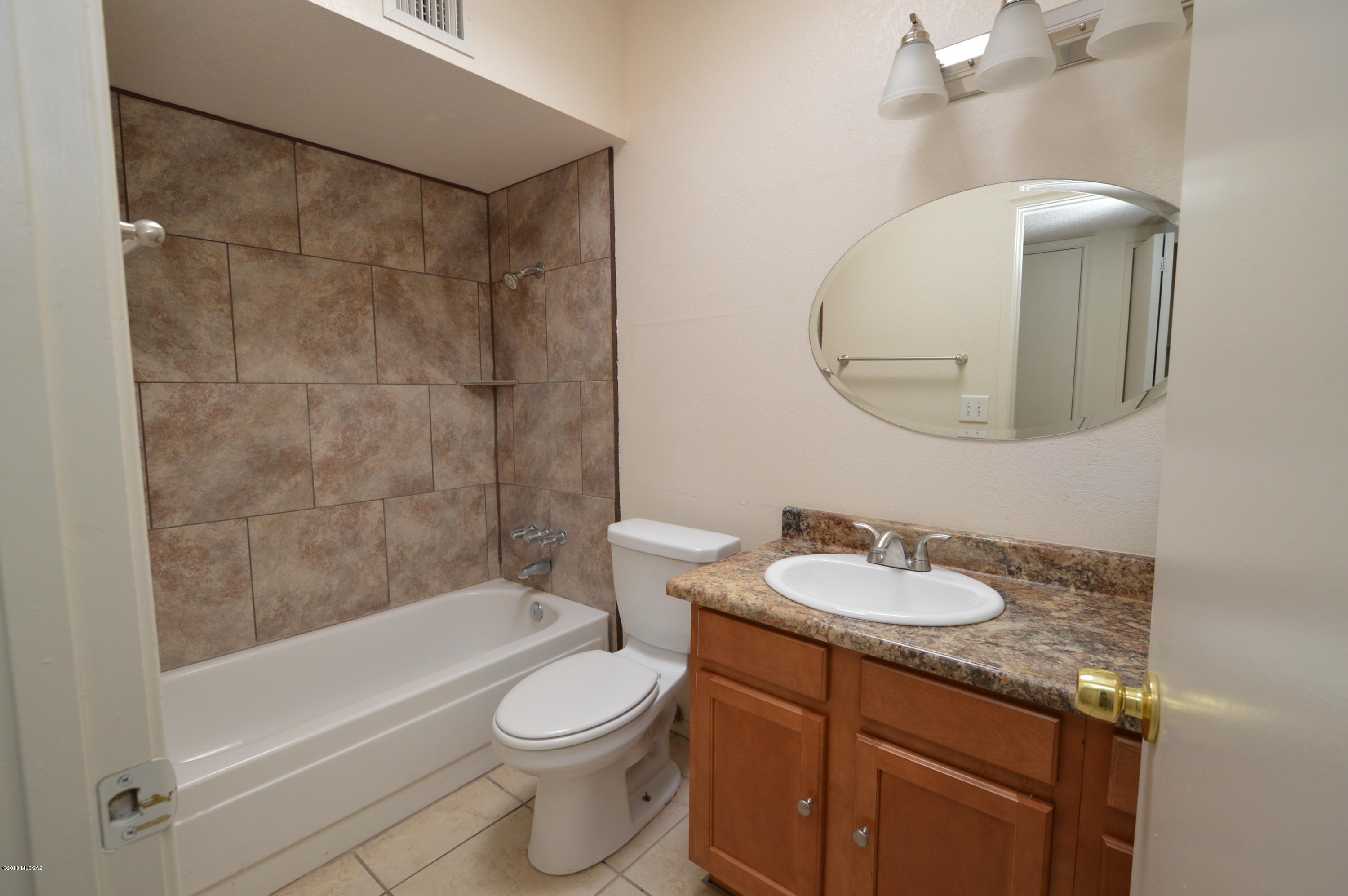 Pantano Park Townhouses - Residential Lease