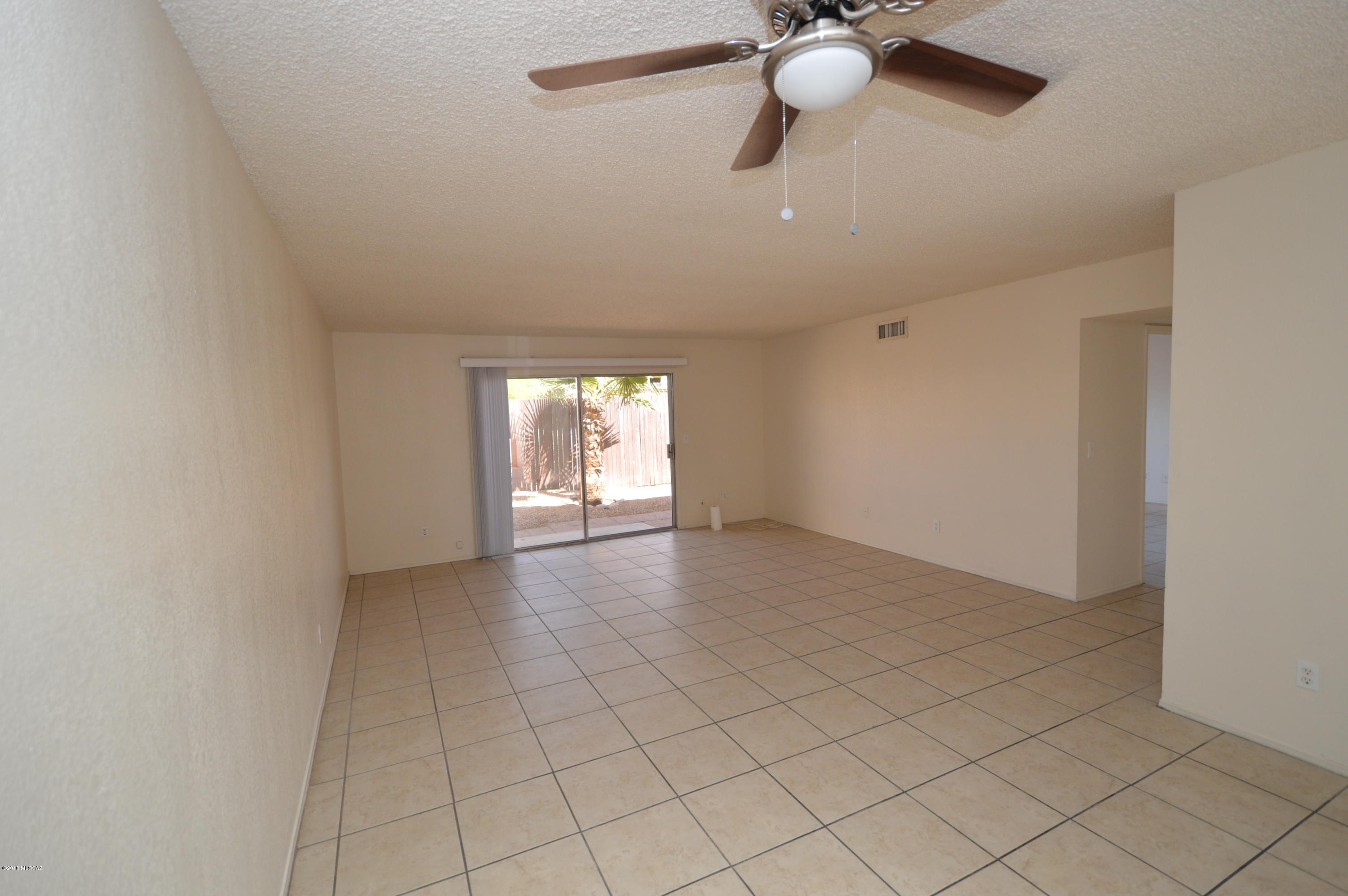 Pantano Park Townhouses - Residential Lease