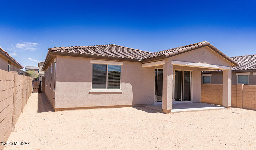 Entranda Del Toro - Residential