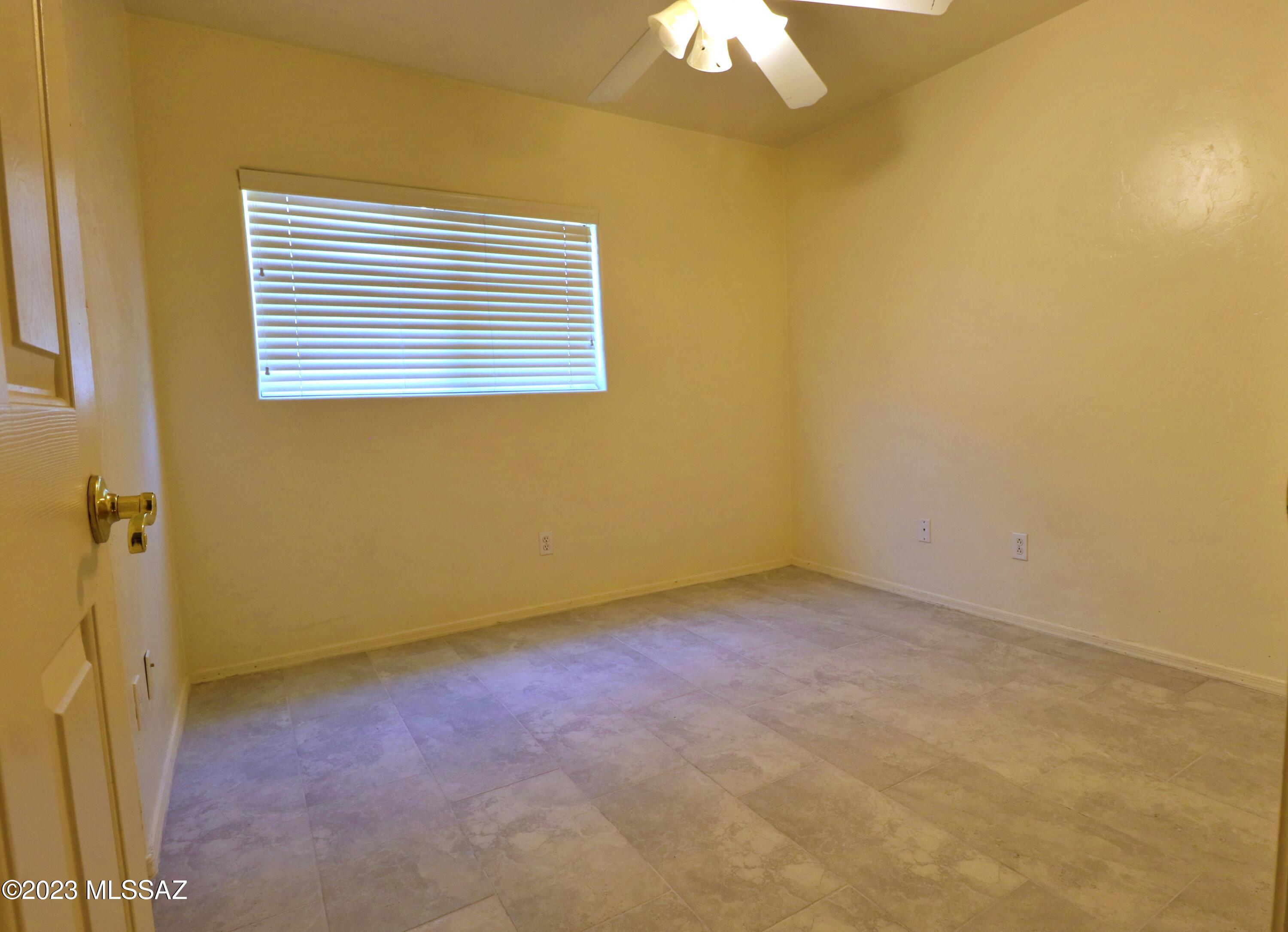 Rancho Del Lago (1-100) - Residential Lease