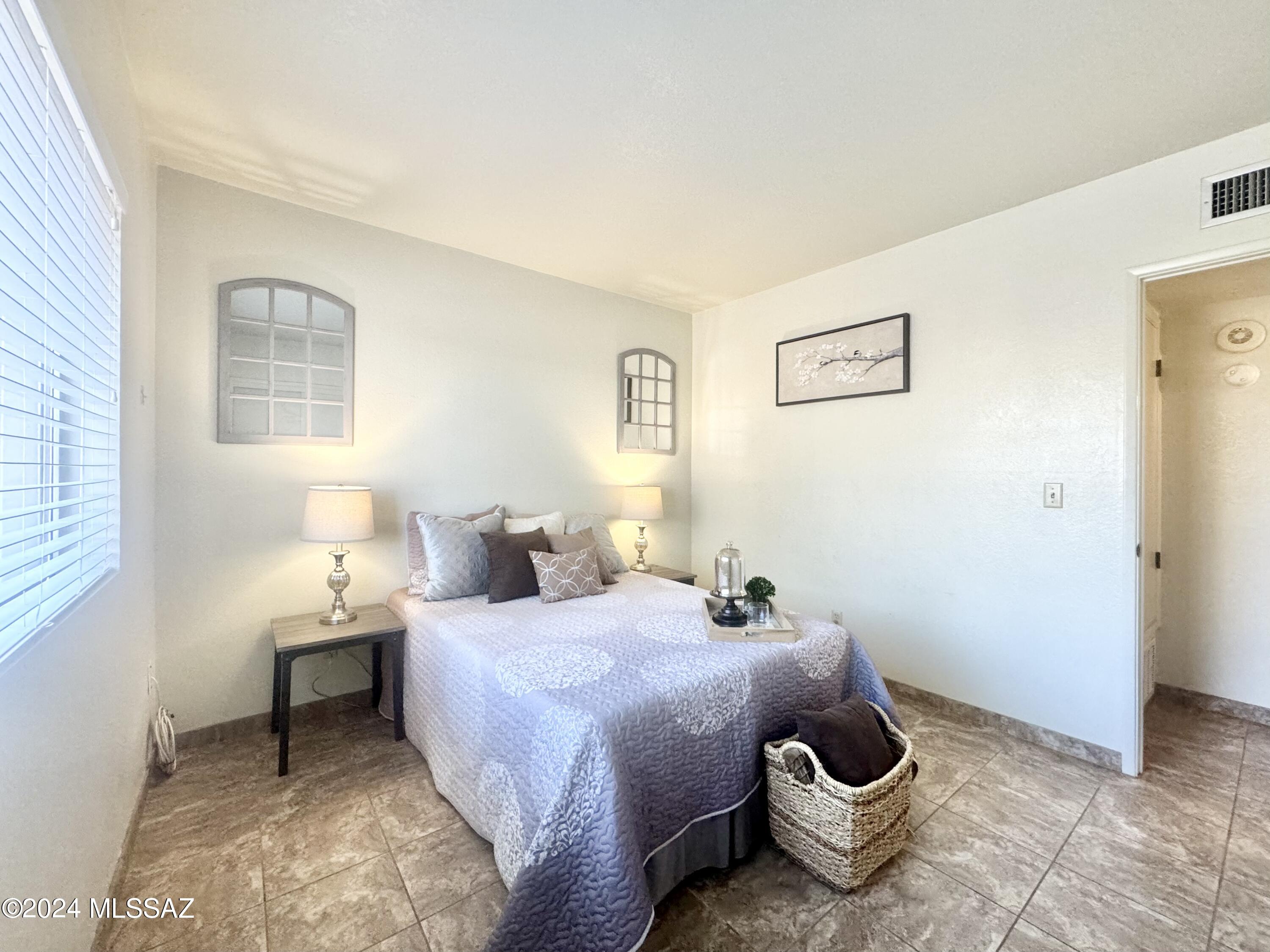 Casitas De Coronado (1-25) - Residential