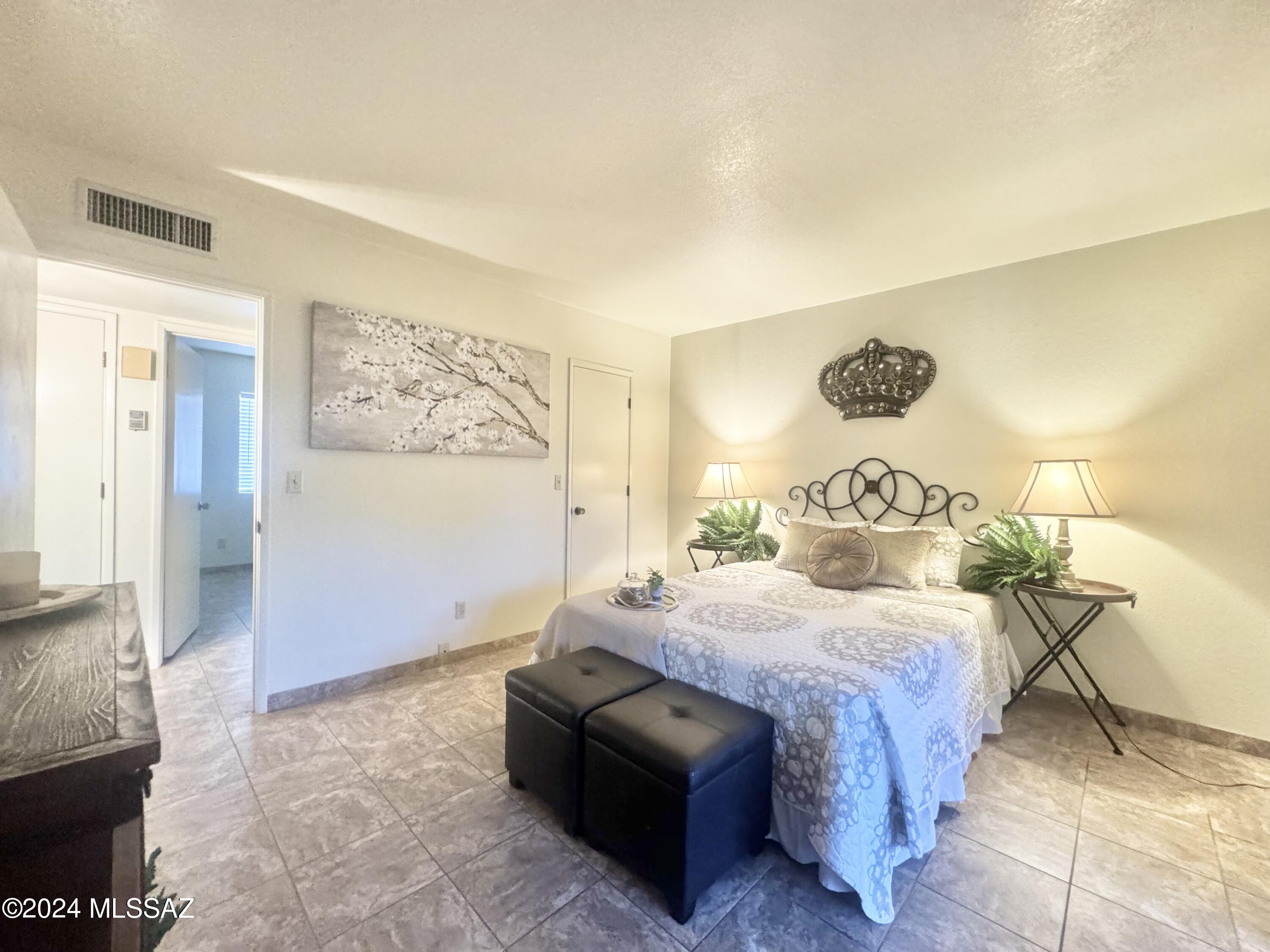 Casitas De Coronado (1-25) - Residential