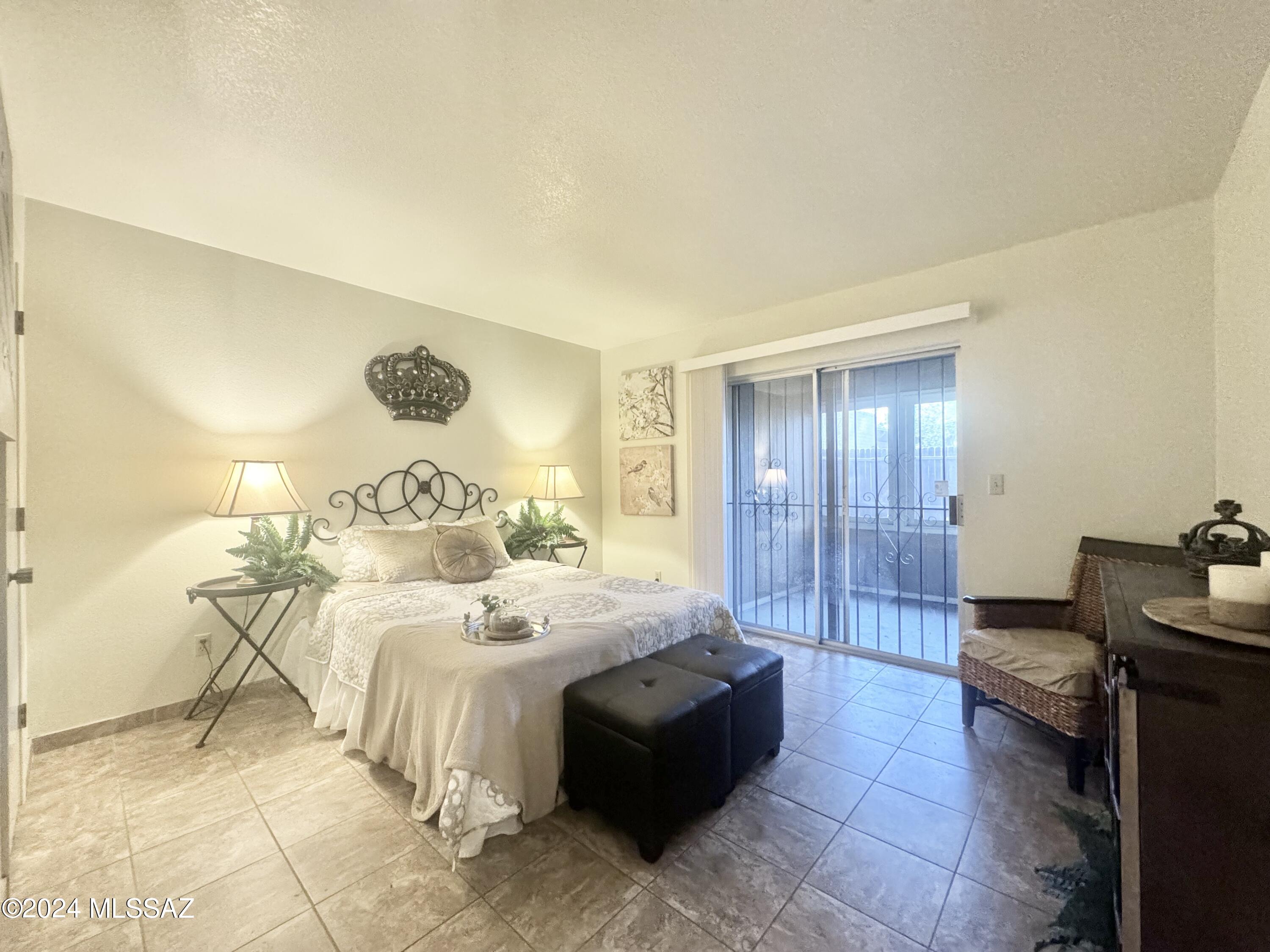 Casitas De Coronado (1-25) - Residential