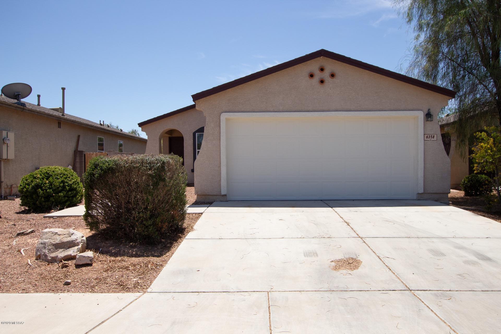 Tired of renting and ready to own?? Here's a great home in a nice quiet community! 

This 4 bedroom, 2 bath single-story home is perfect for a growing family or two busy people wanting an office... or space for gym equipment, that you may or may not use. 

Conveniently located to schools, restaurants, and shopping! 

Low-care landscaping and new interior paint throughout! Stop by and take a look!!