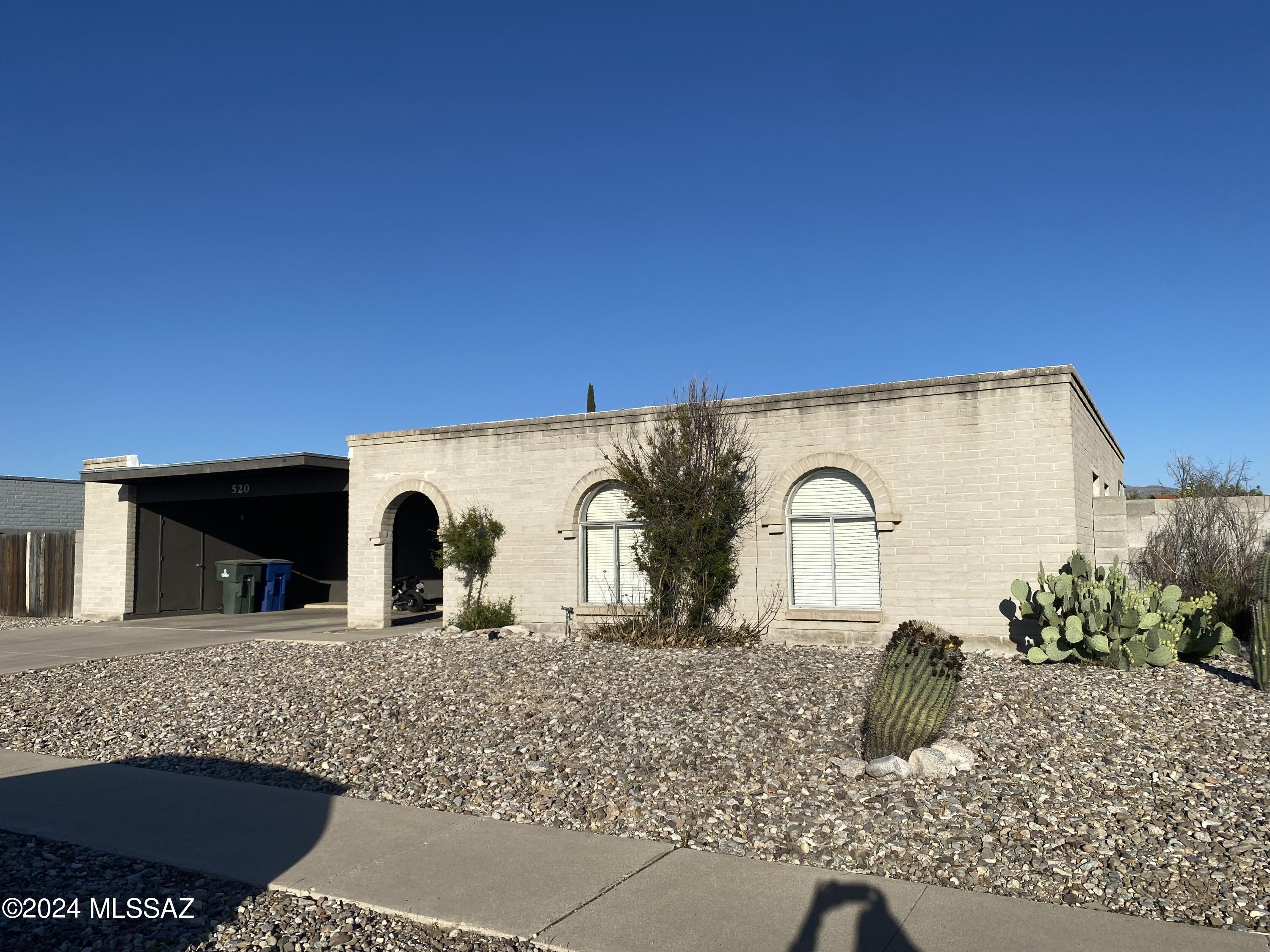 Broadway East (1-112) - Residential Lease