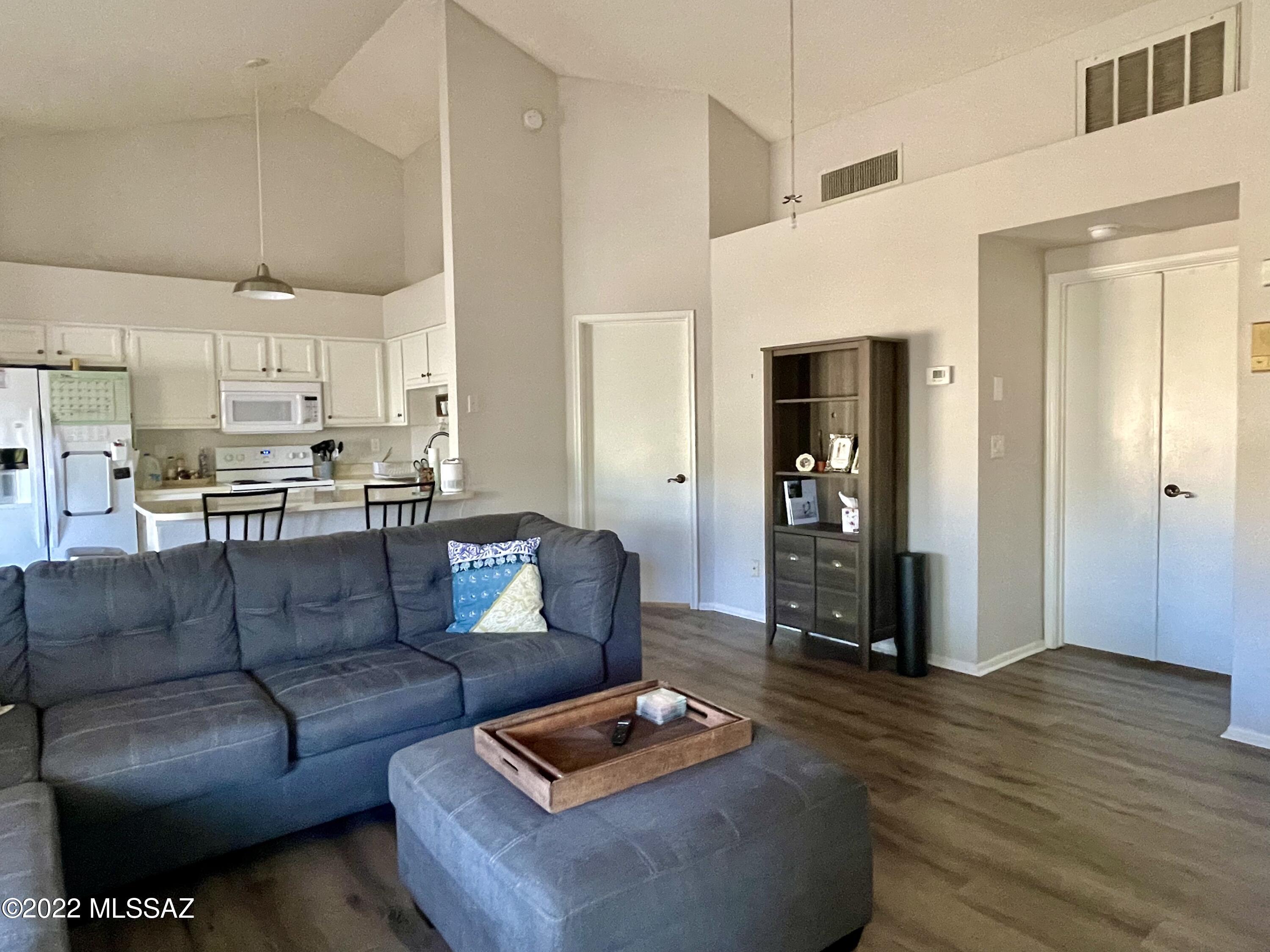 Saddlewood Villas (1-102) - Residential