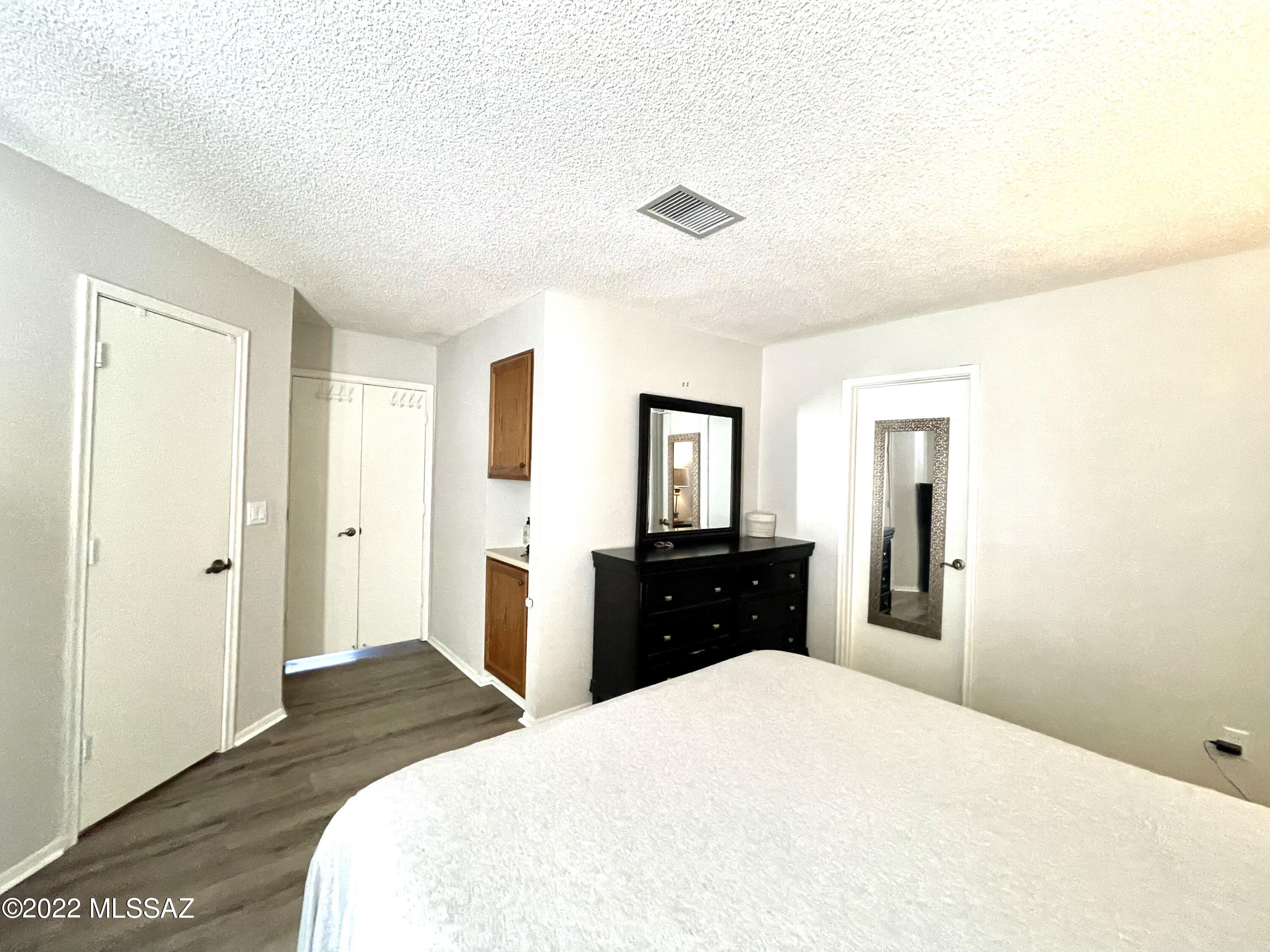 Saddlewood Villas (1-102) - Residential