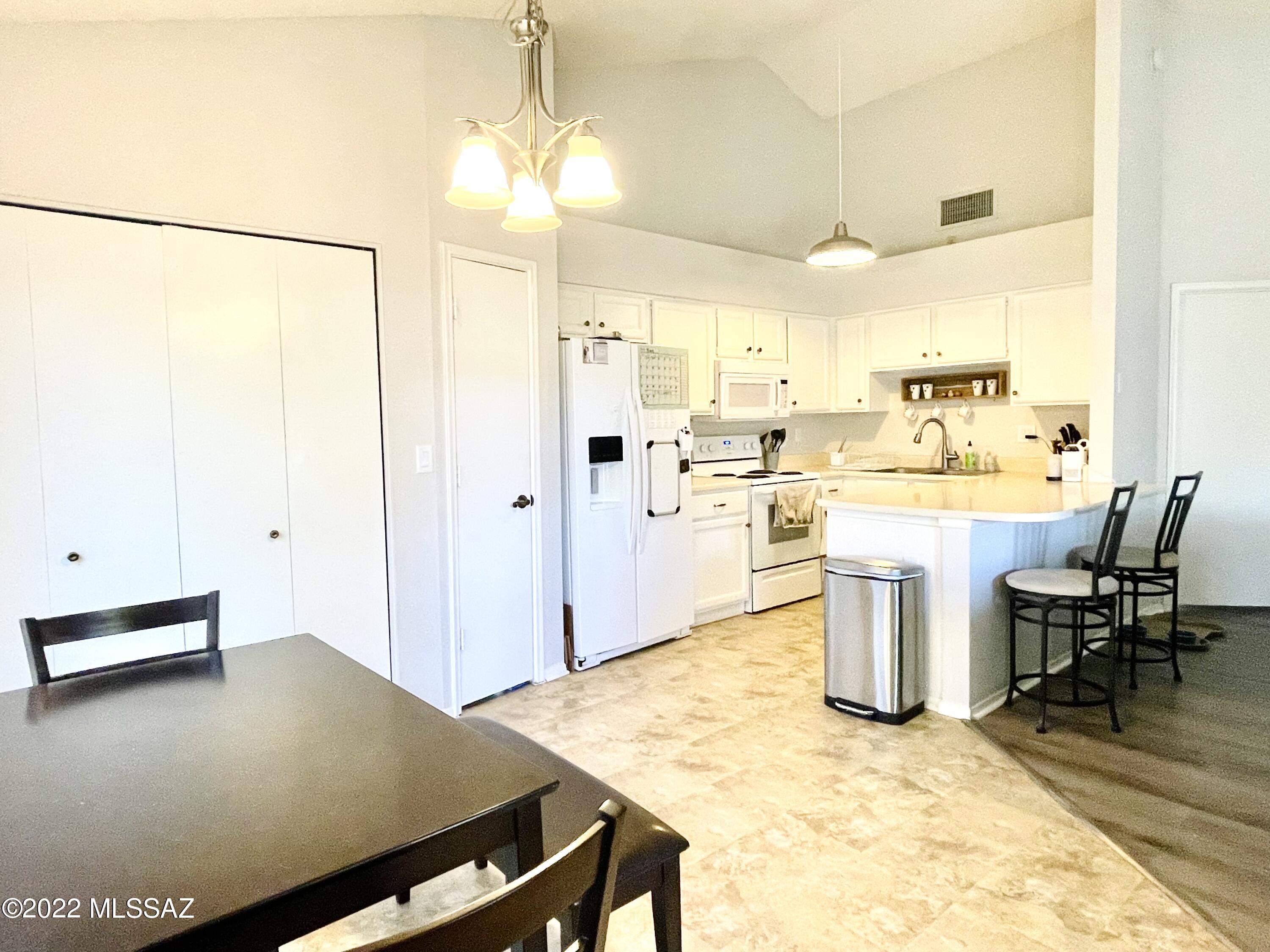 Saddlewood Villas (1-102) - Residential
