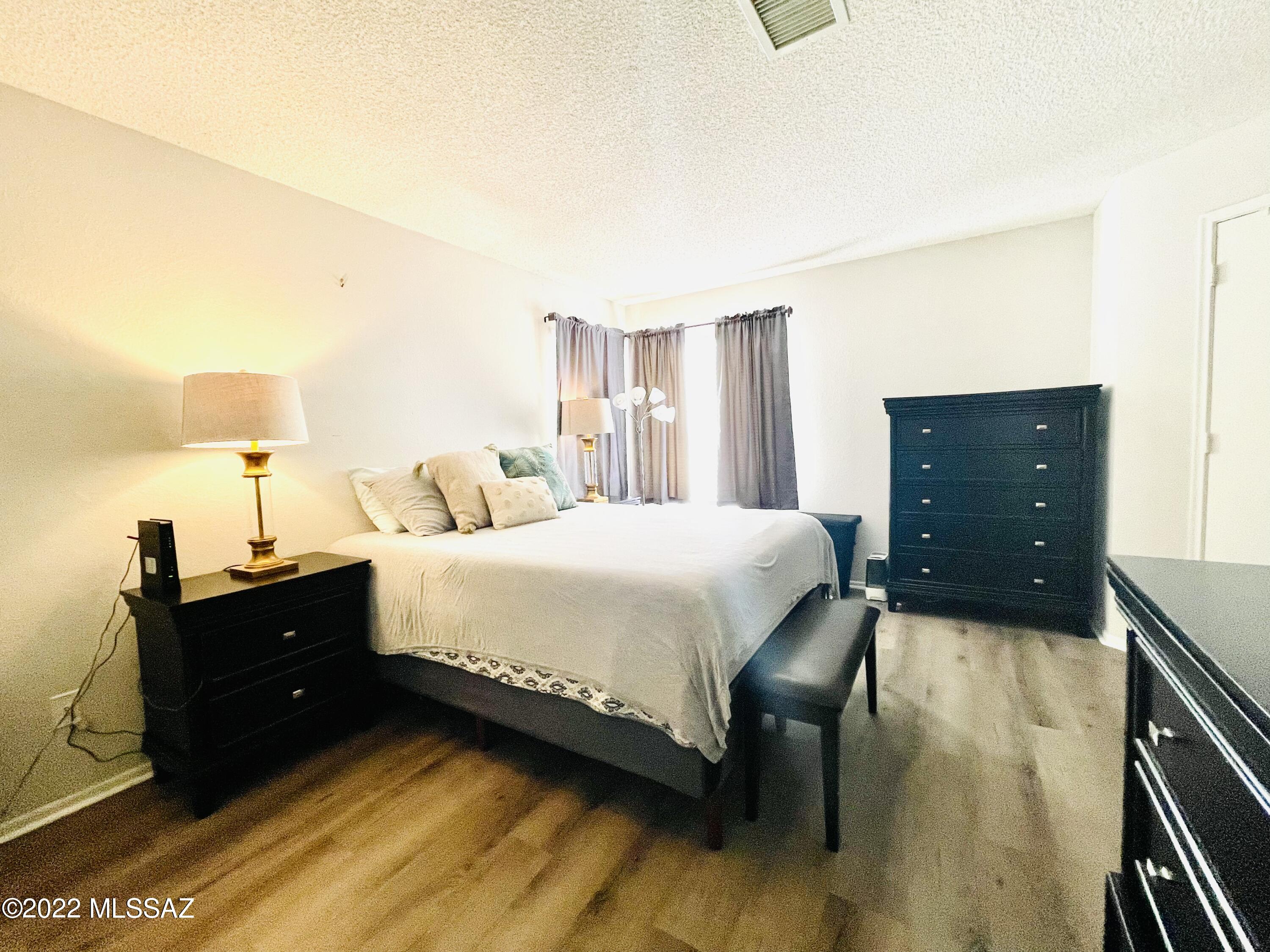Saddlewood Villas (1-102) - Residential