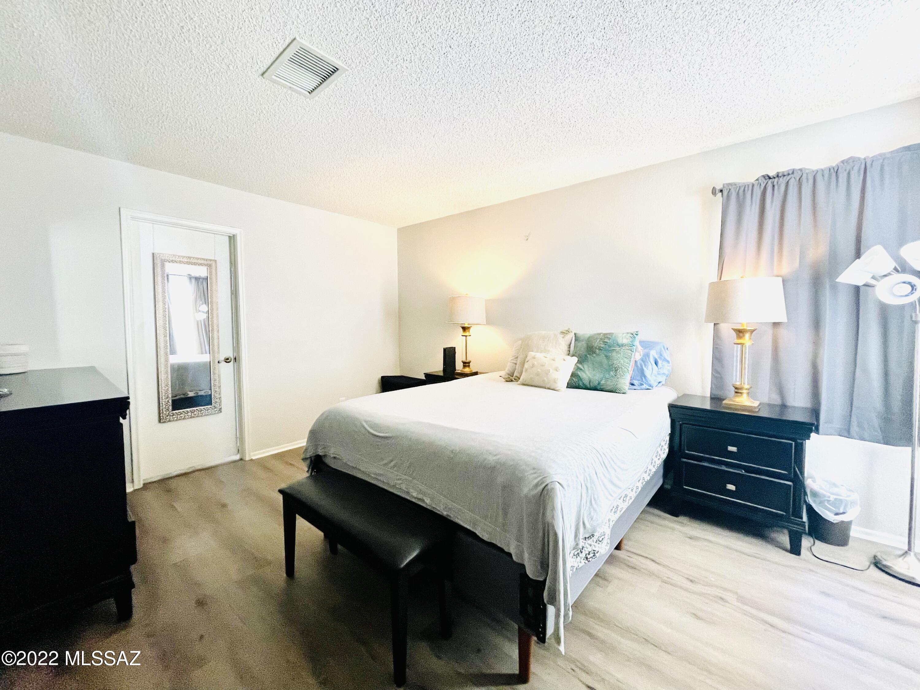 Saddlewood Villas (1-102) - Residential