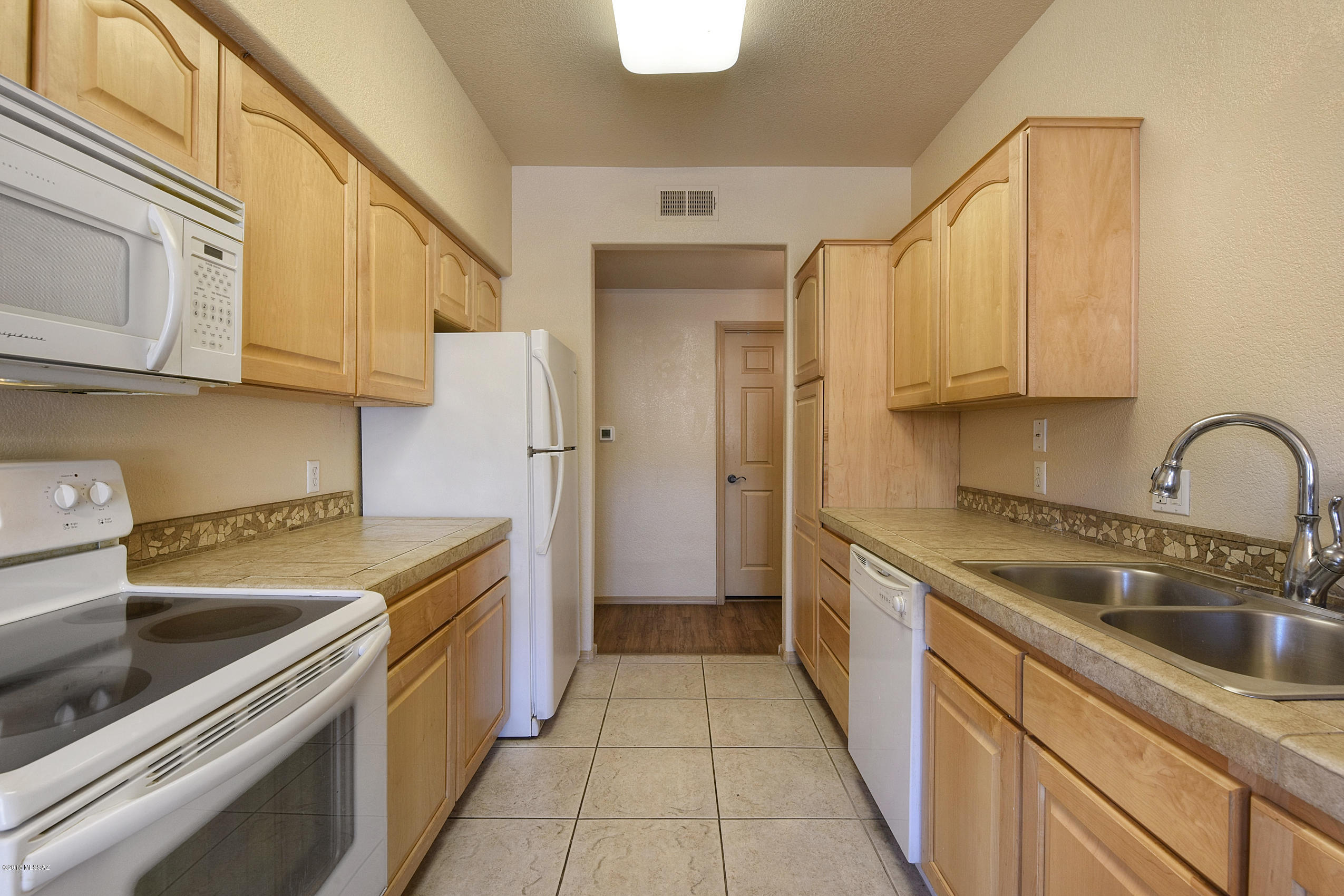 Pinnacle Canyon Condominium - Residential
