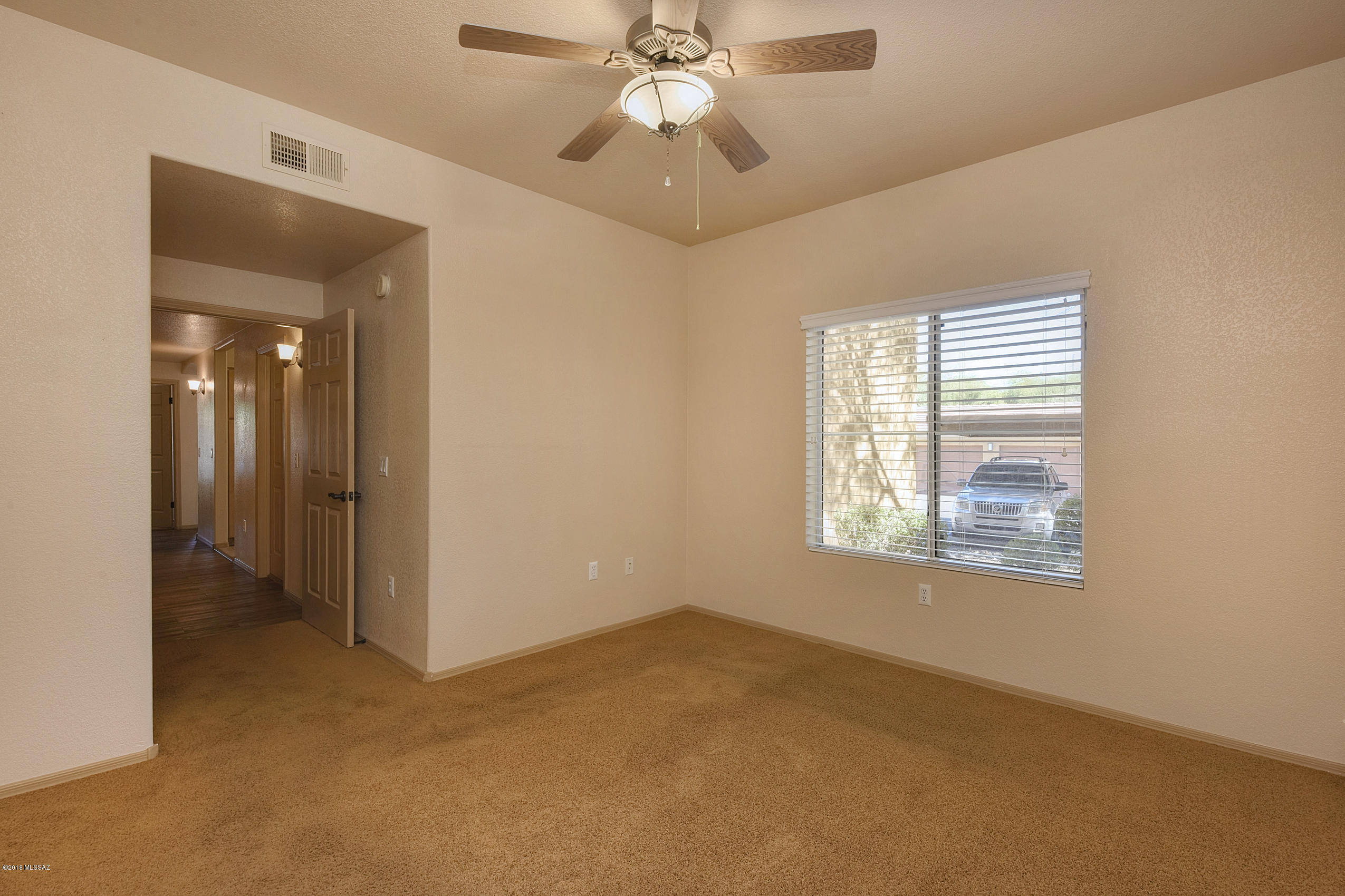 Pinnacle Canyon Condominium - Residential