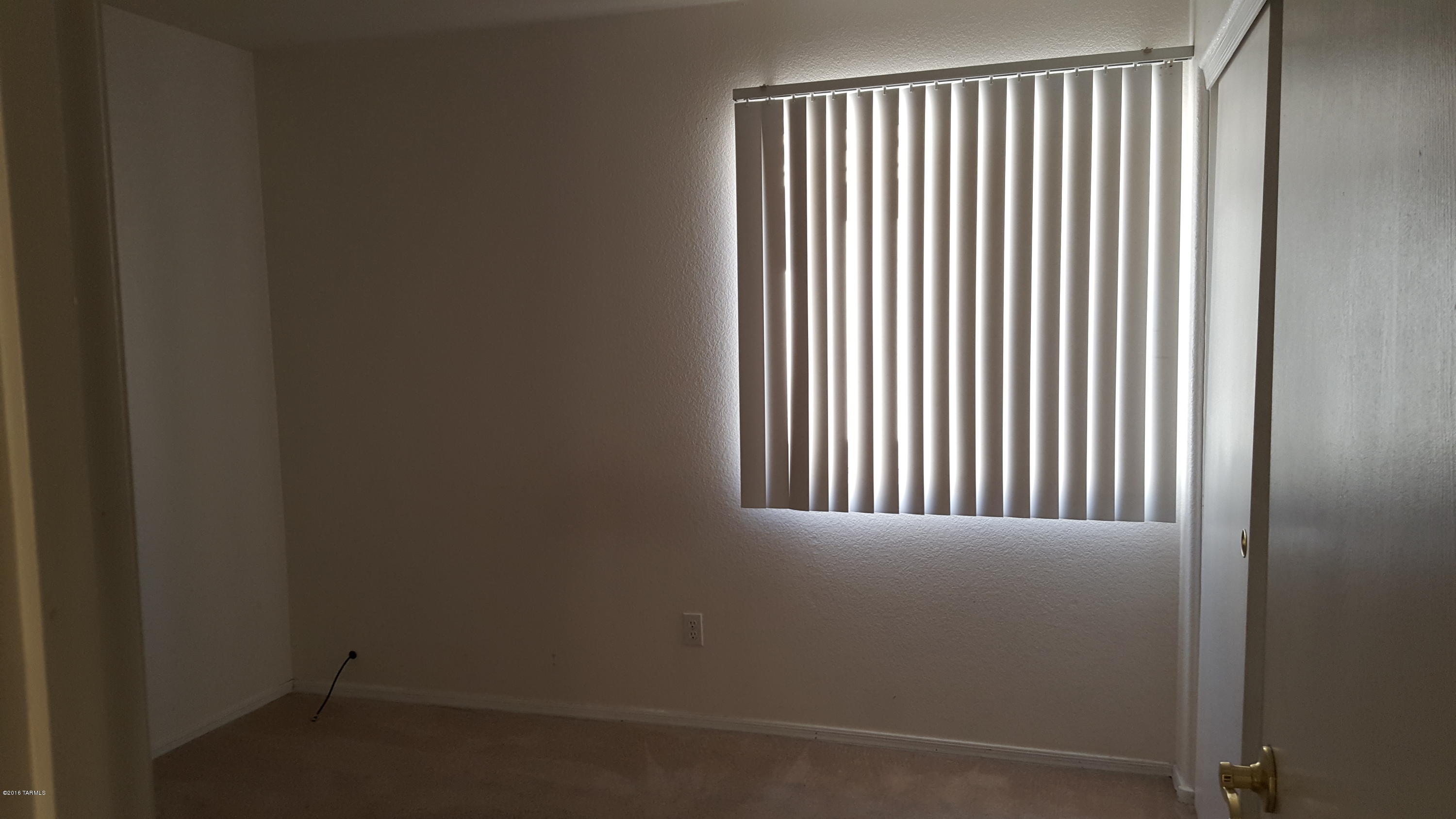 Bluffs (The) 2 - Residential Lease