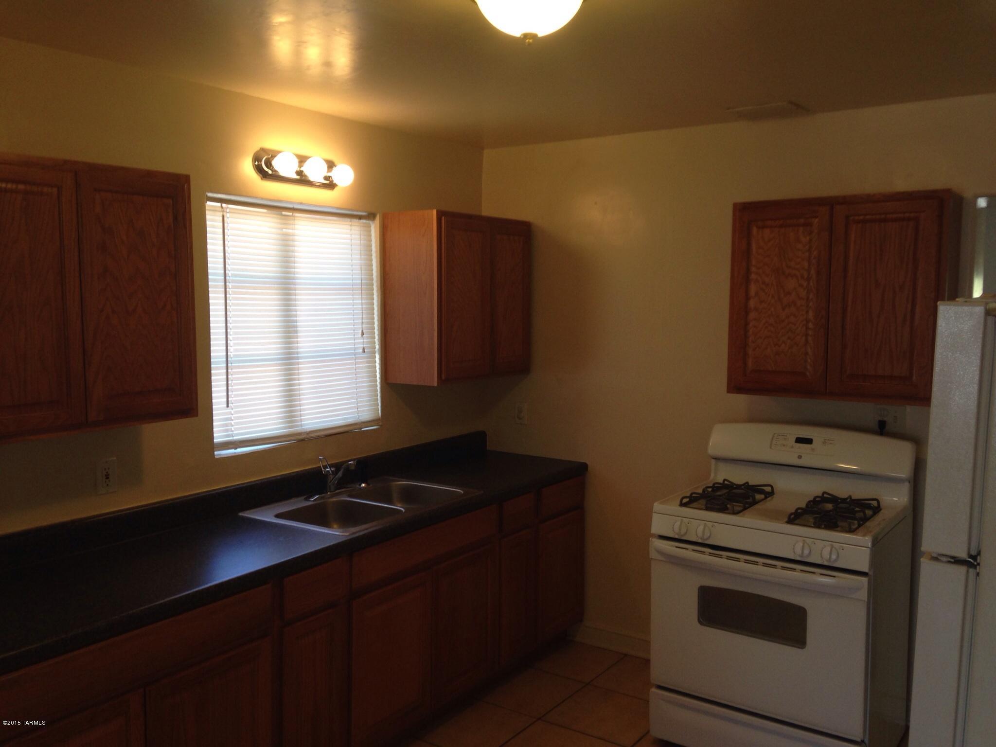 Catalina Poultry Acres NO 3 - Residential Lease