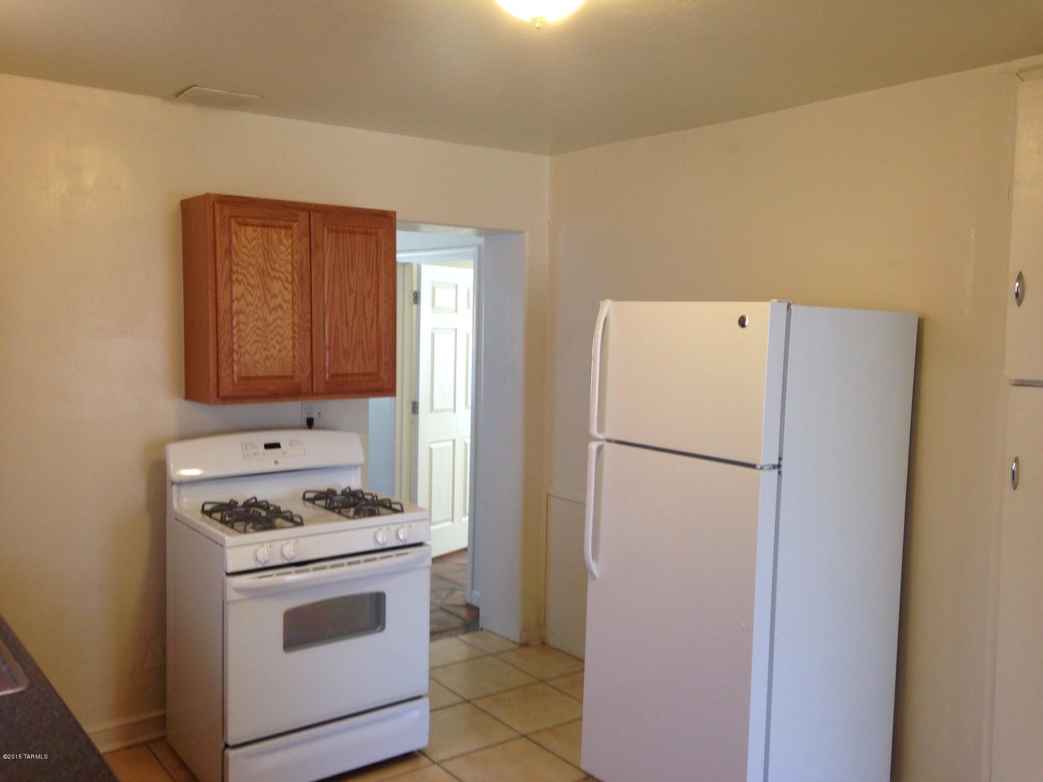 Catalina Poultry Acres NO 3 - Residential Lease
