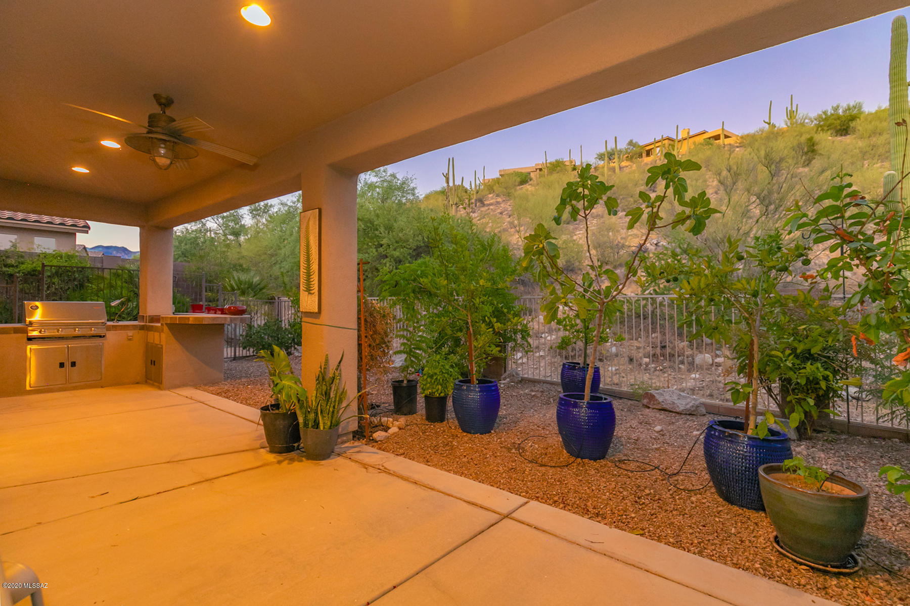 Sabino Mountain (1-290) - Residential