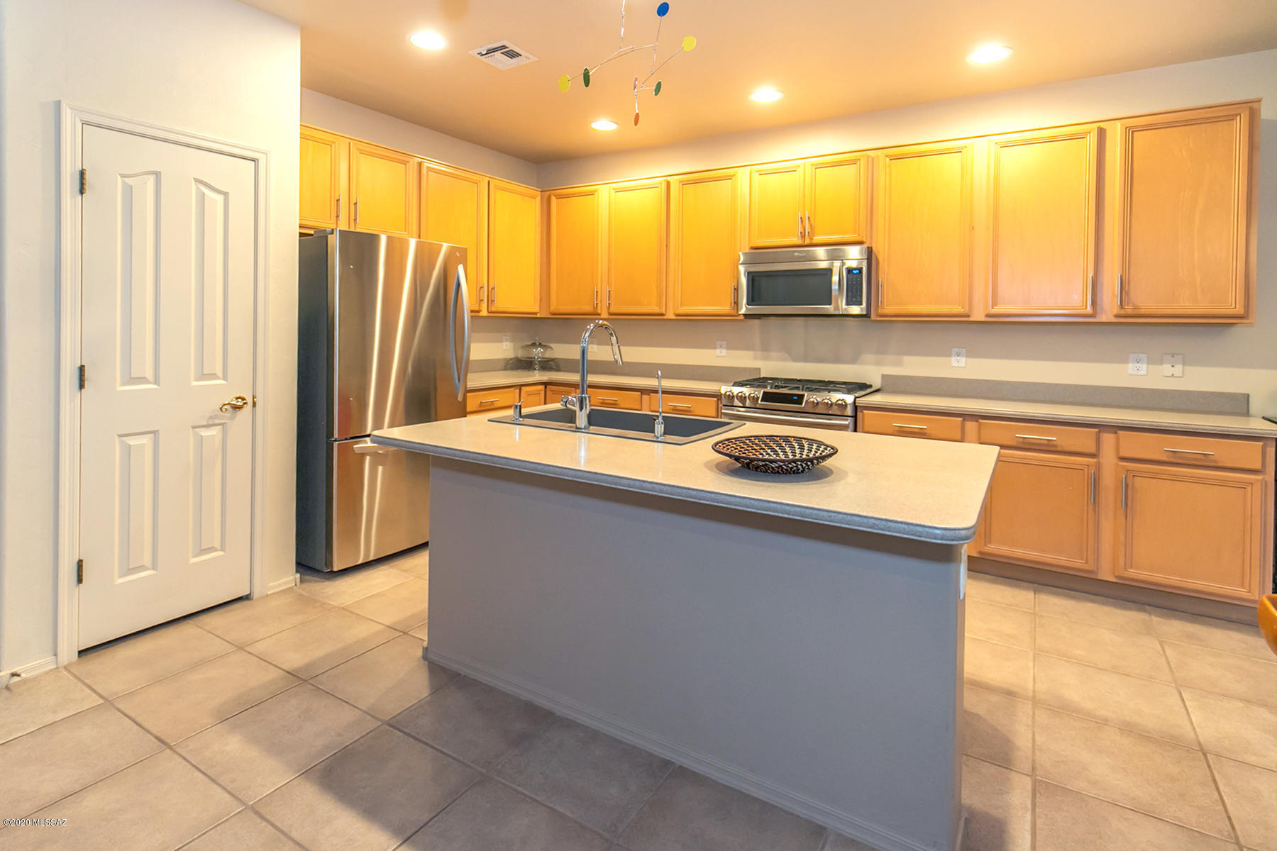Sabino Mountain (1-290) - Residential