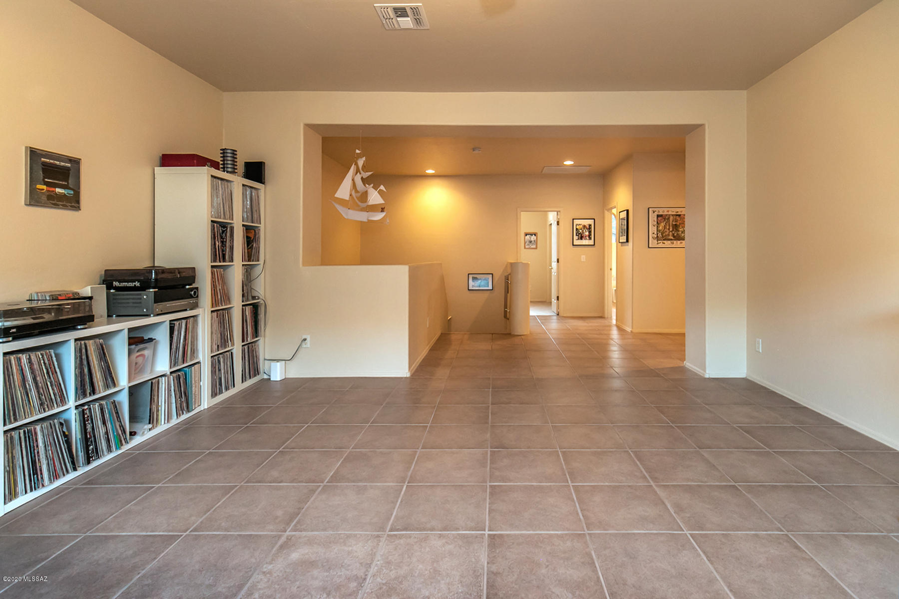 Sabino Mountain (1-290) - Residential