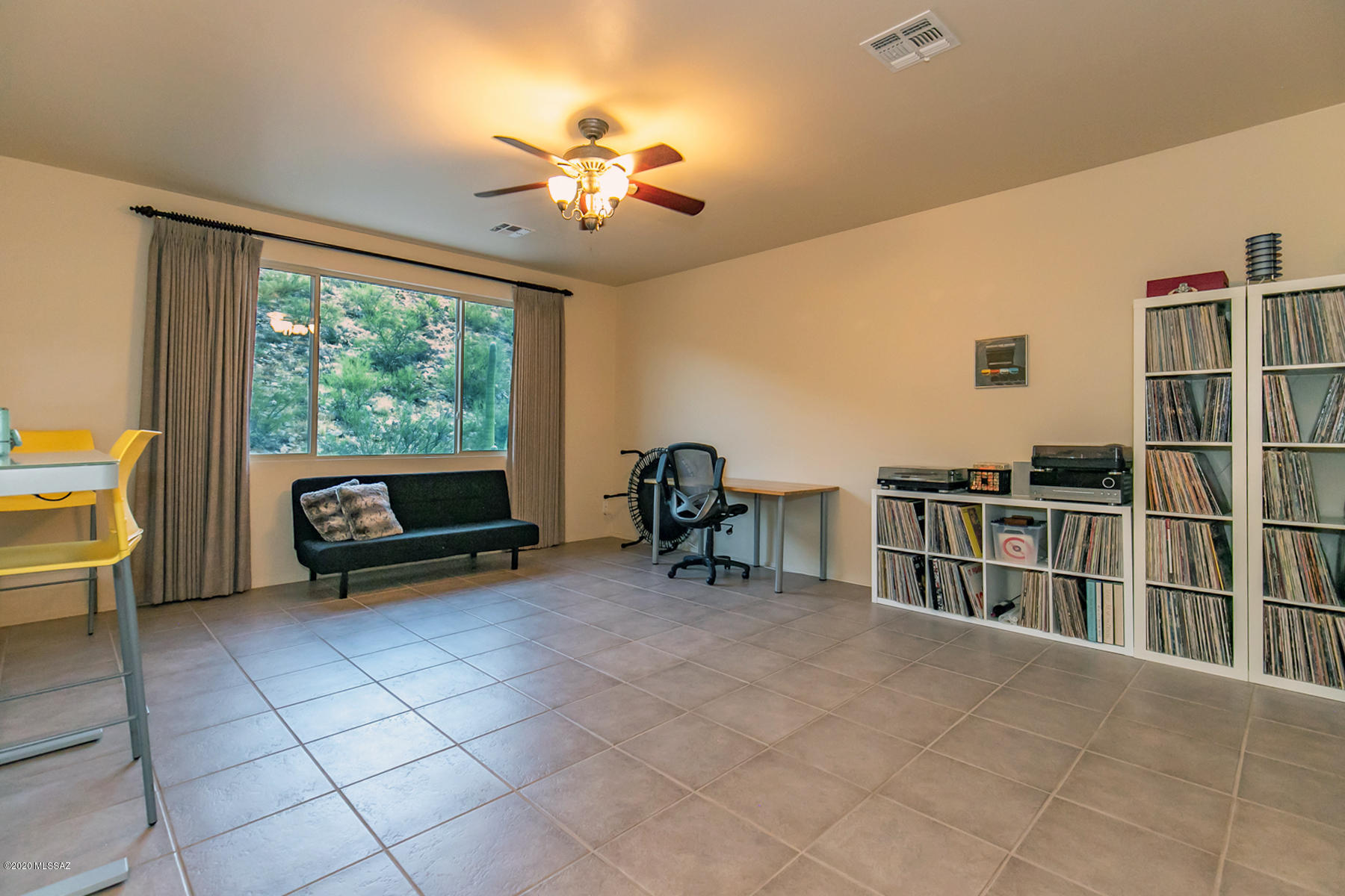 Sabino Mountain (1-290) - Residential
