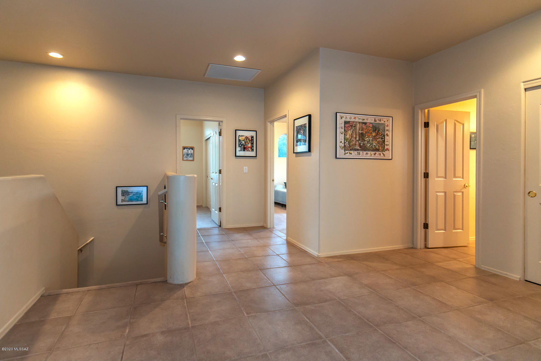 Sabino Mountain (1-290) - Residential