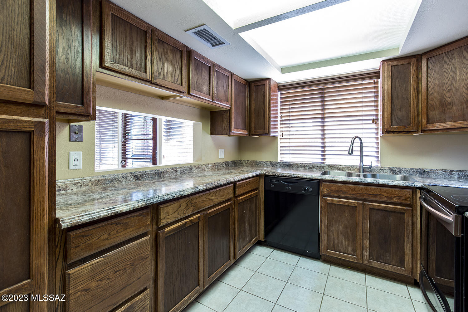 Valle Cereza (1-59) - Residential