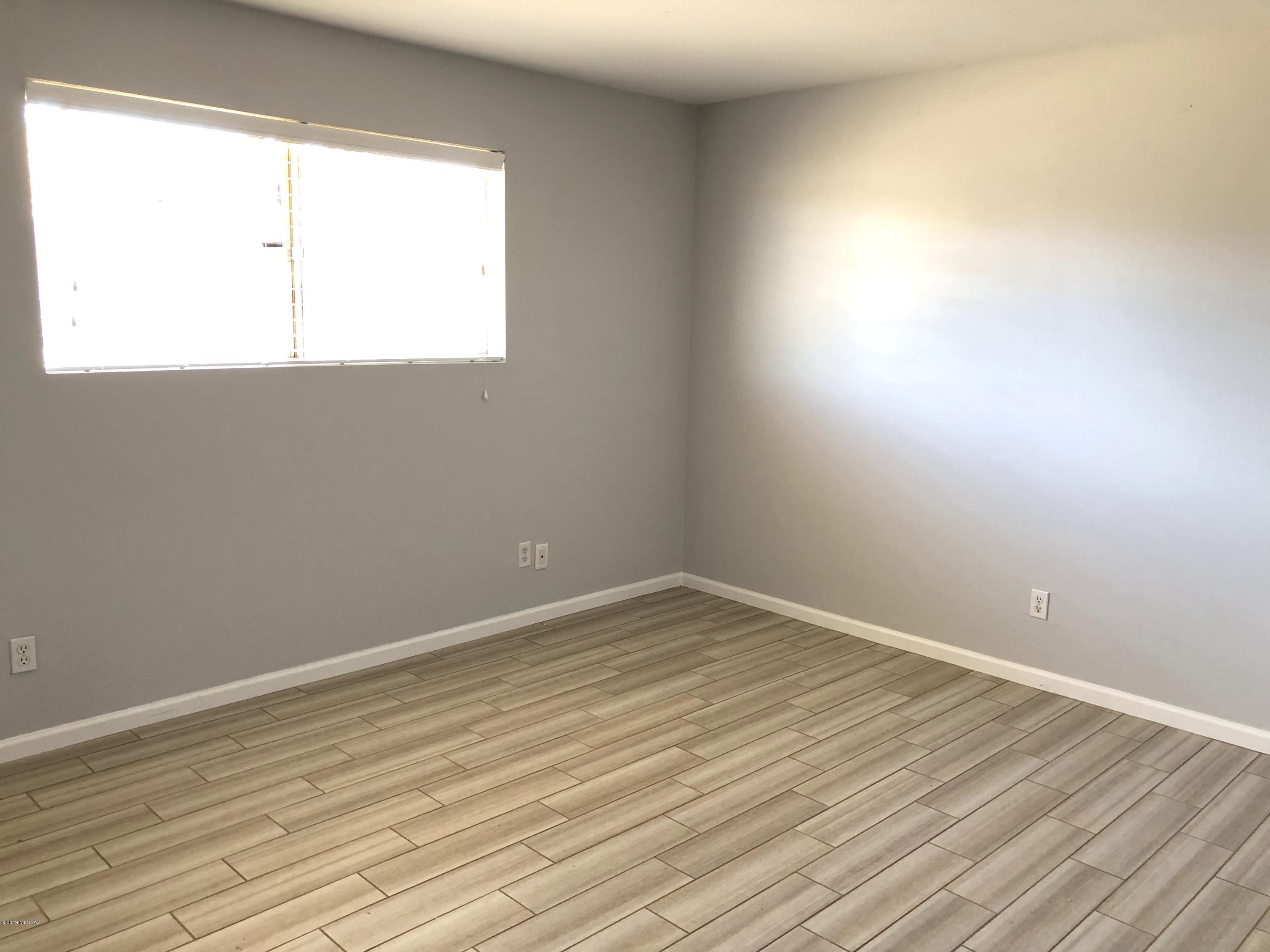 Oracle Village Estates - Residential Lease