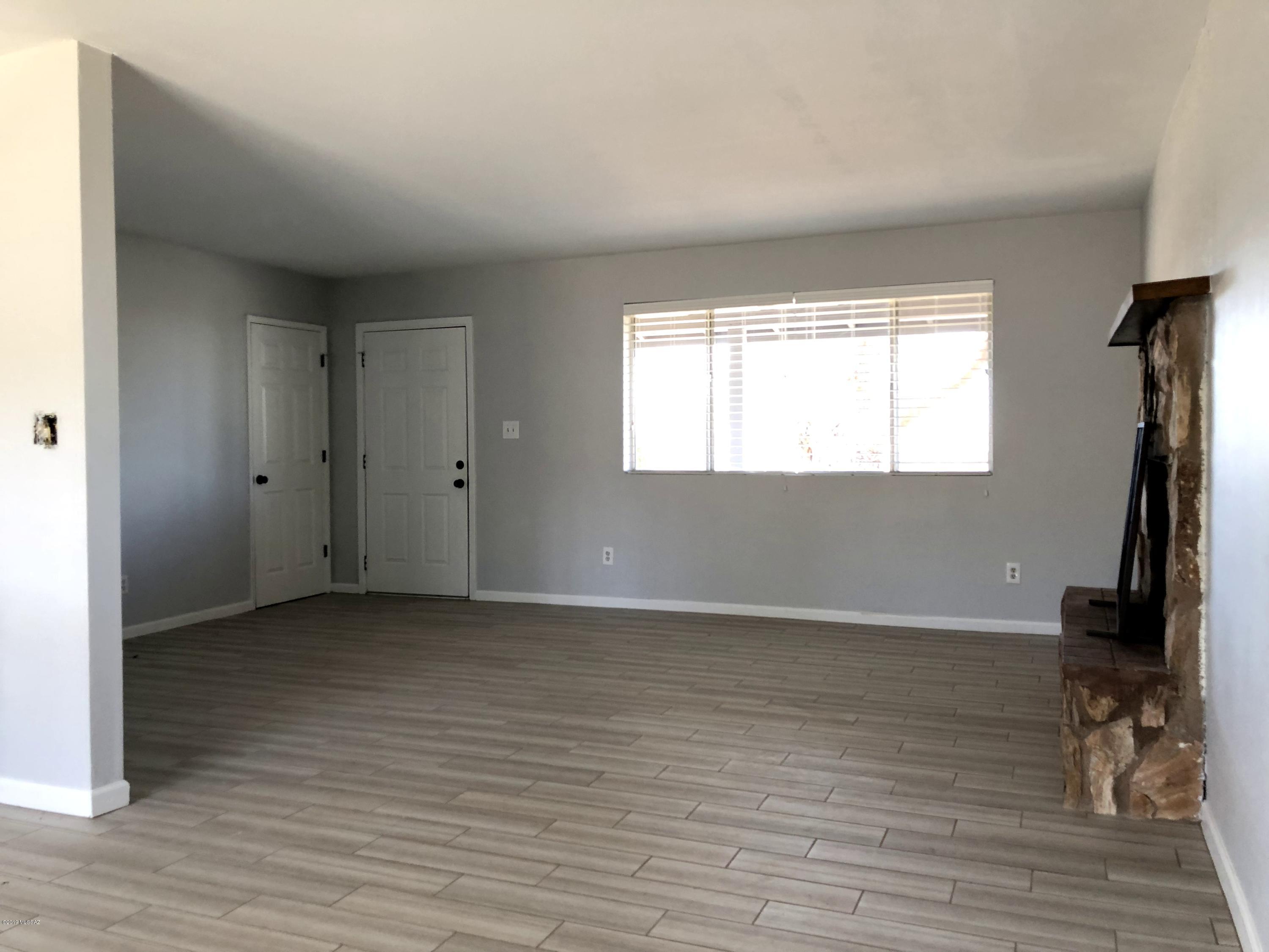 Oracle Village Estates - Residential Lease