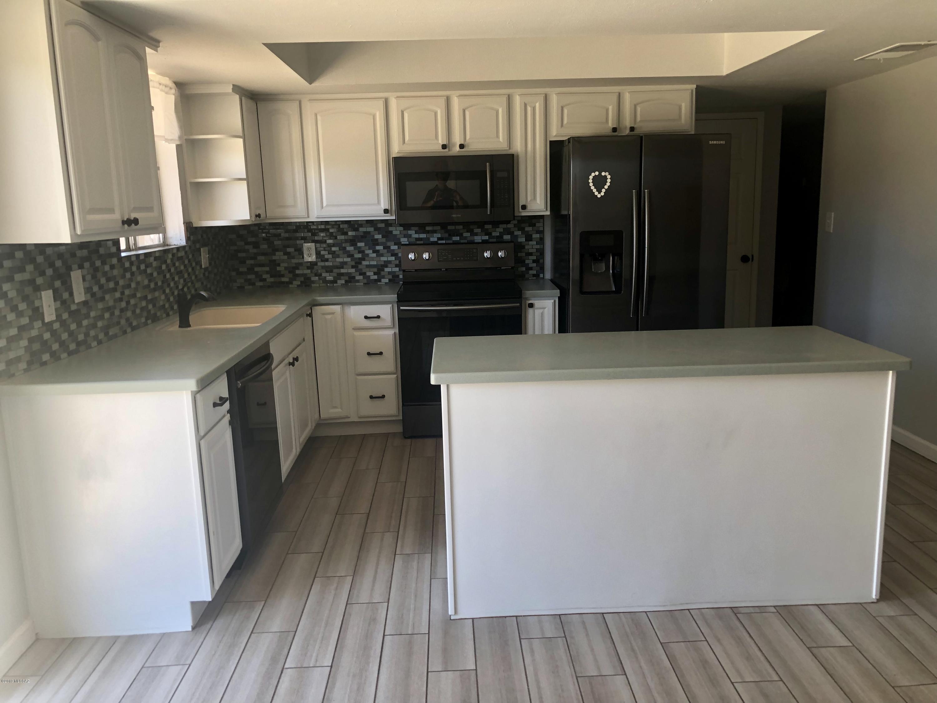Oracle Village Estates - Residential Lease