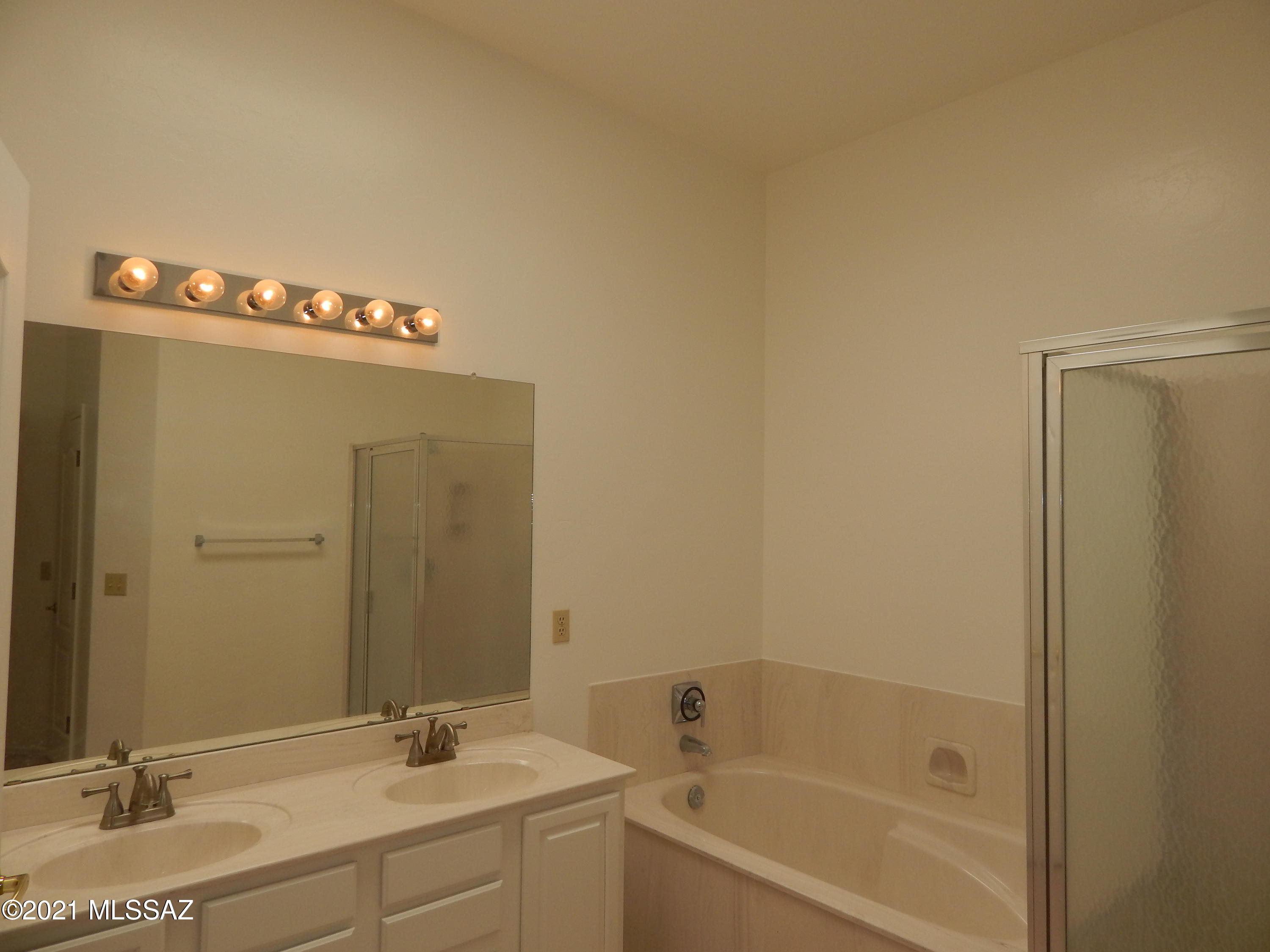 Rancho Arboleda (1-110) - Residential Lease